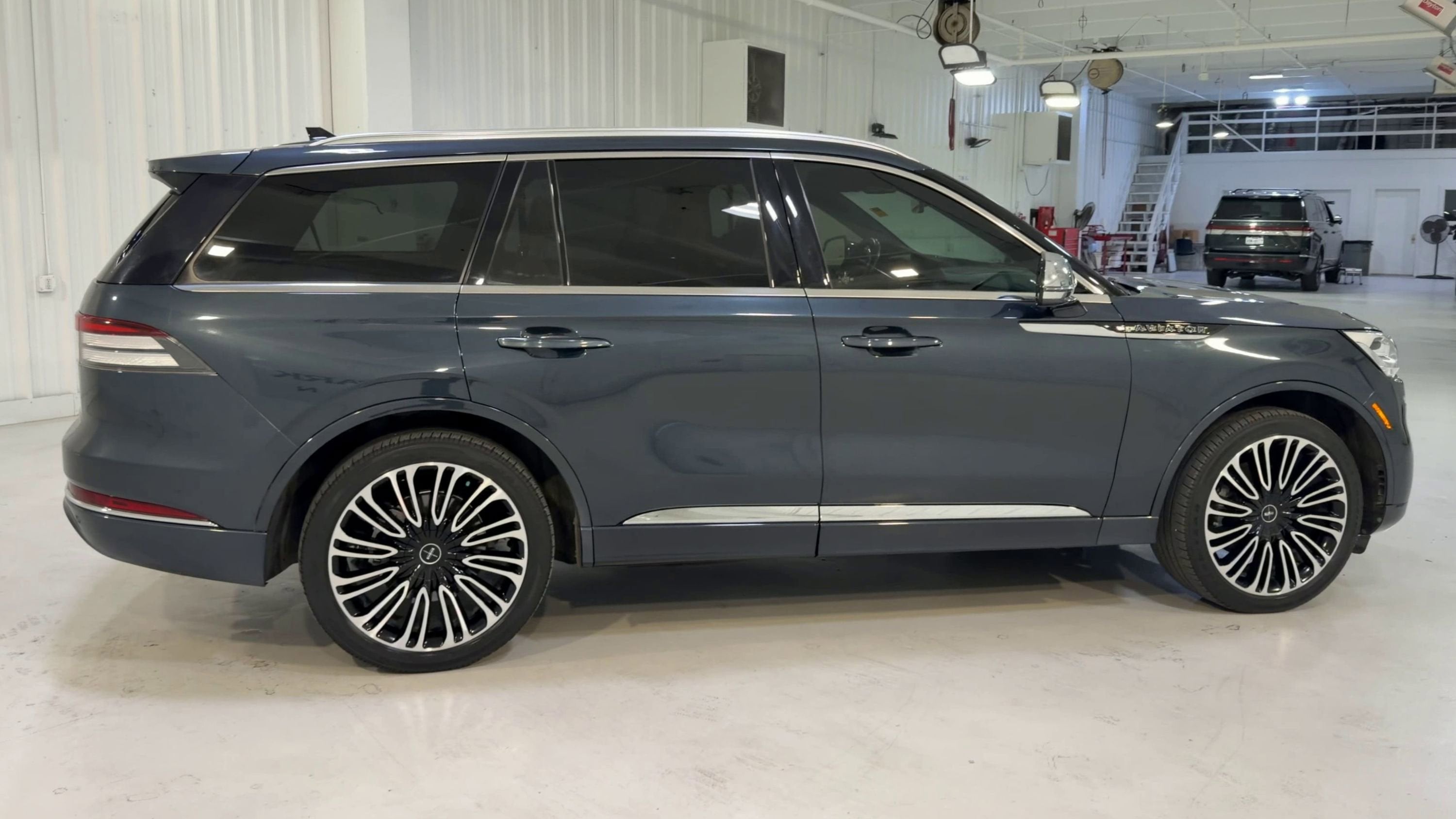 2022 Lincoln Aviator Black Label
