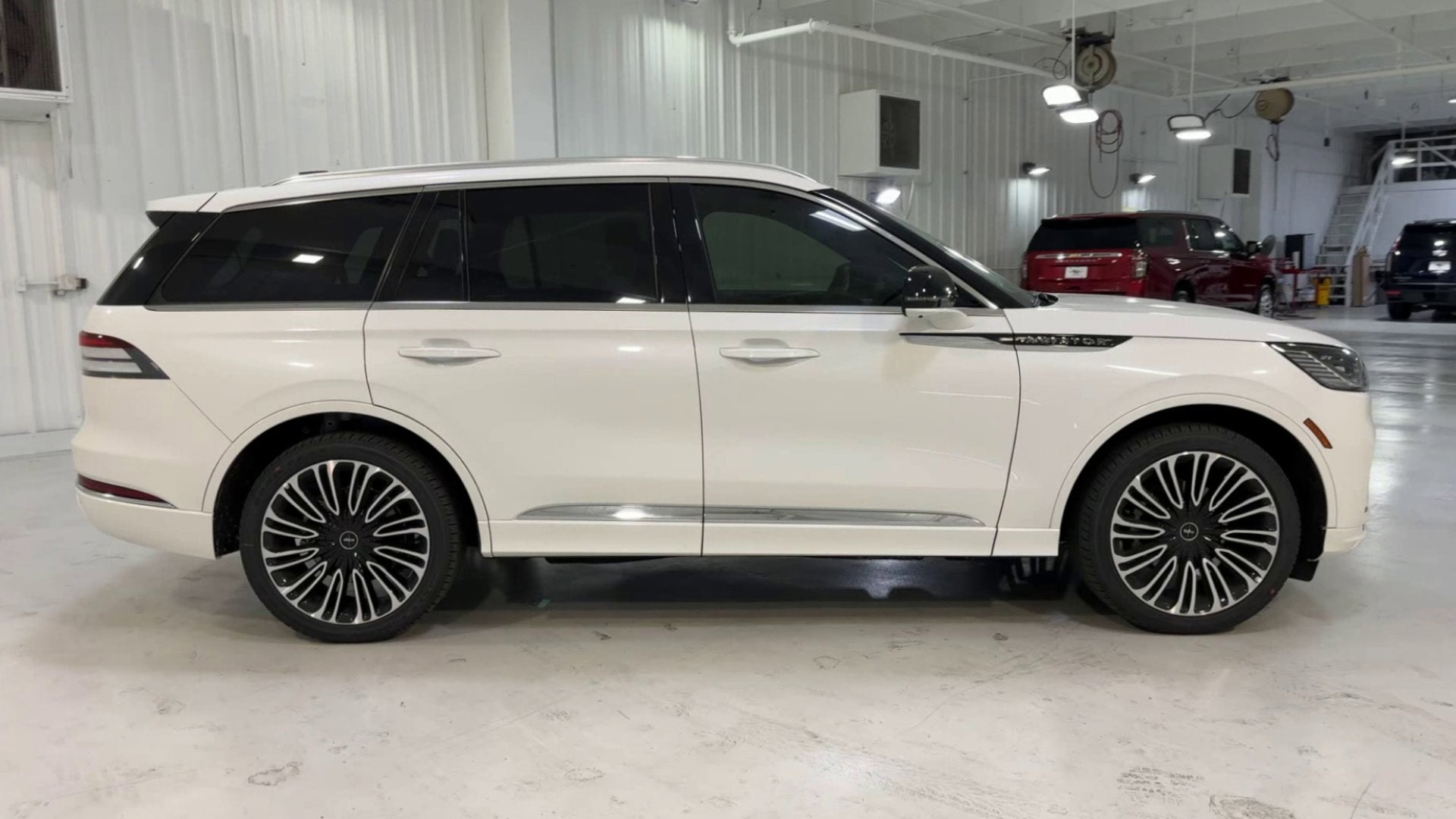 2025 Lincoln Aviator Black Label