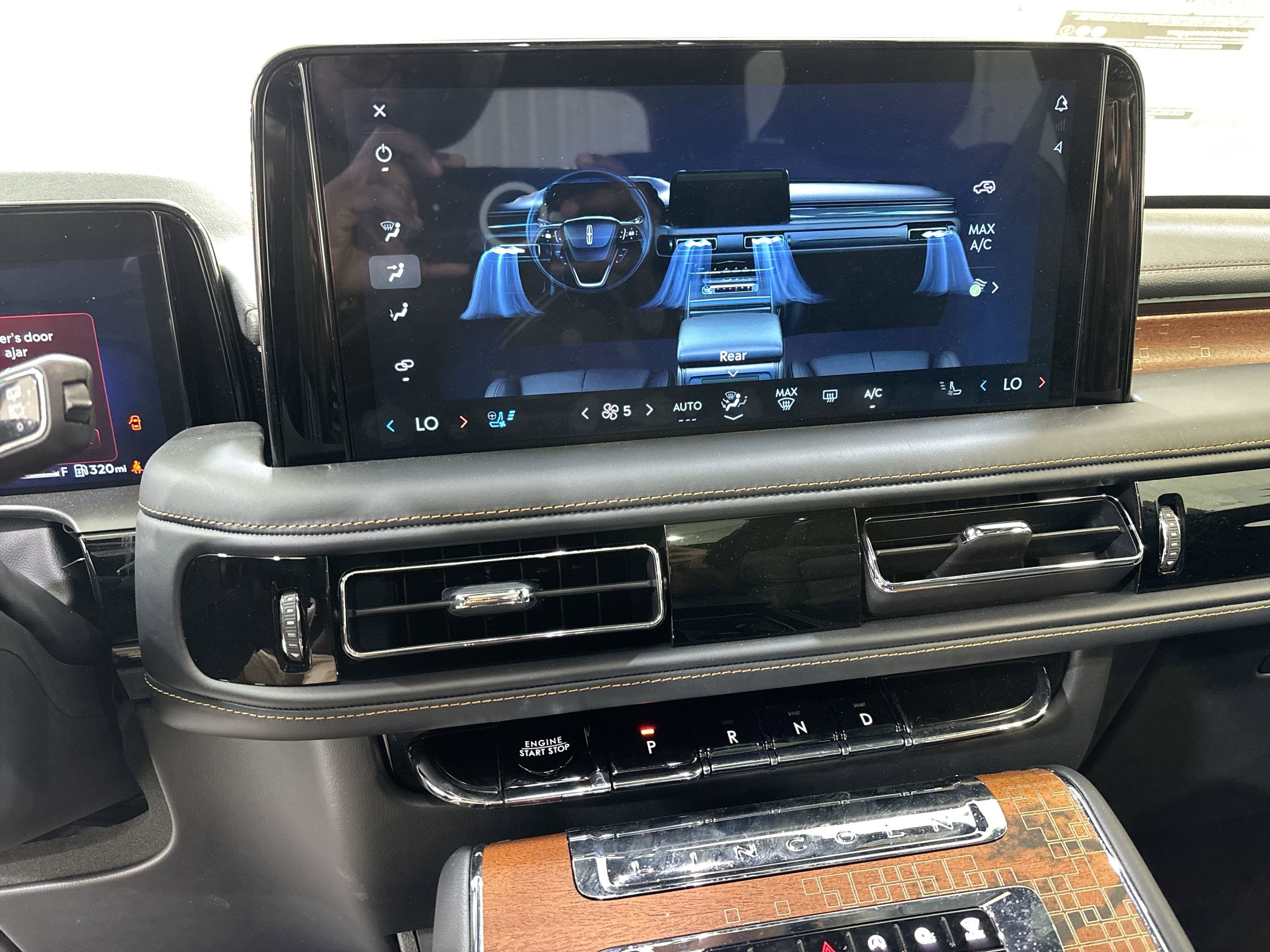 2025 Lincoln Aviator Black Label