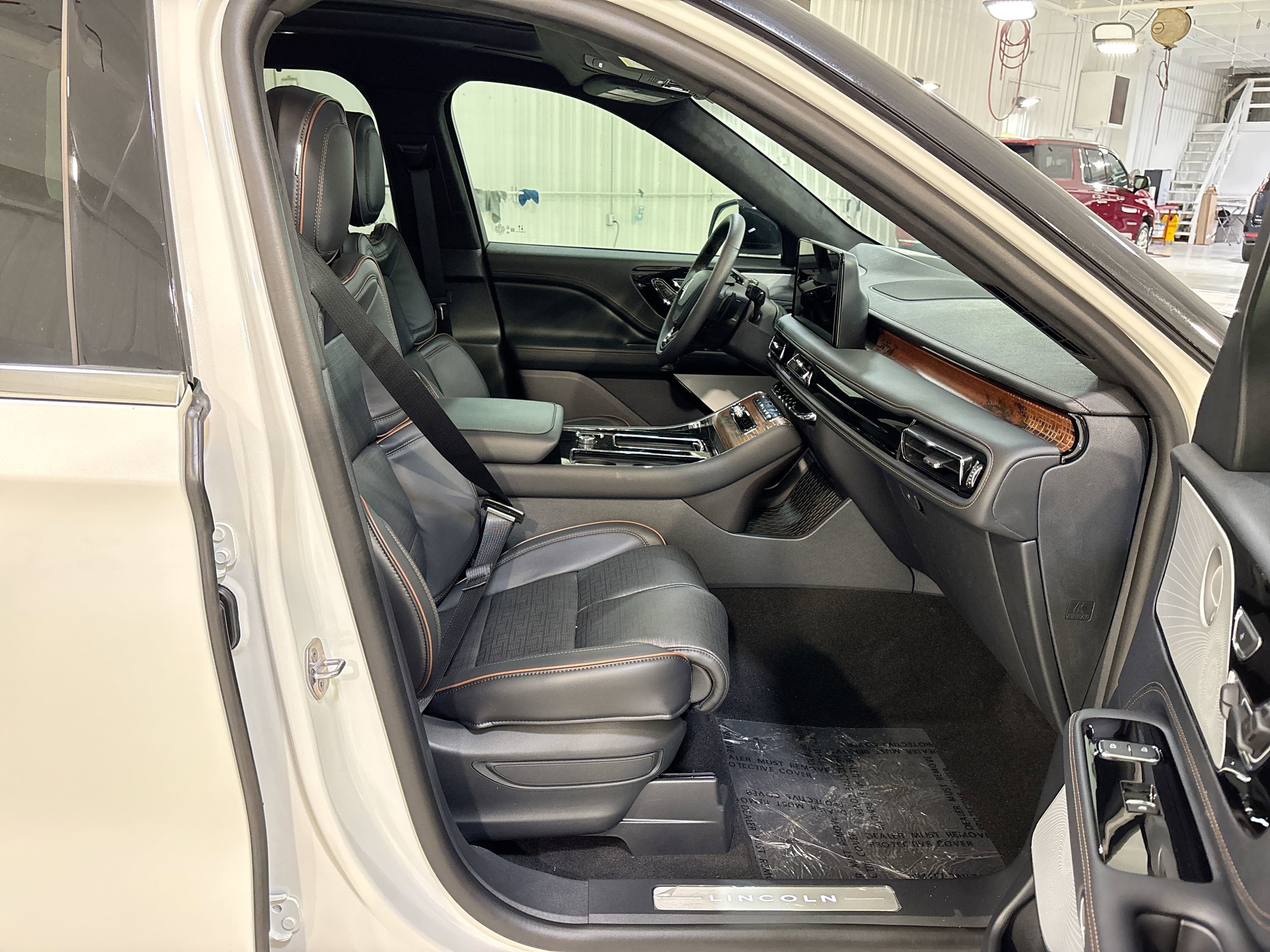 2025 Lincoln Aviator Black Label