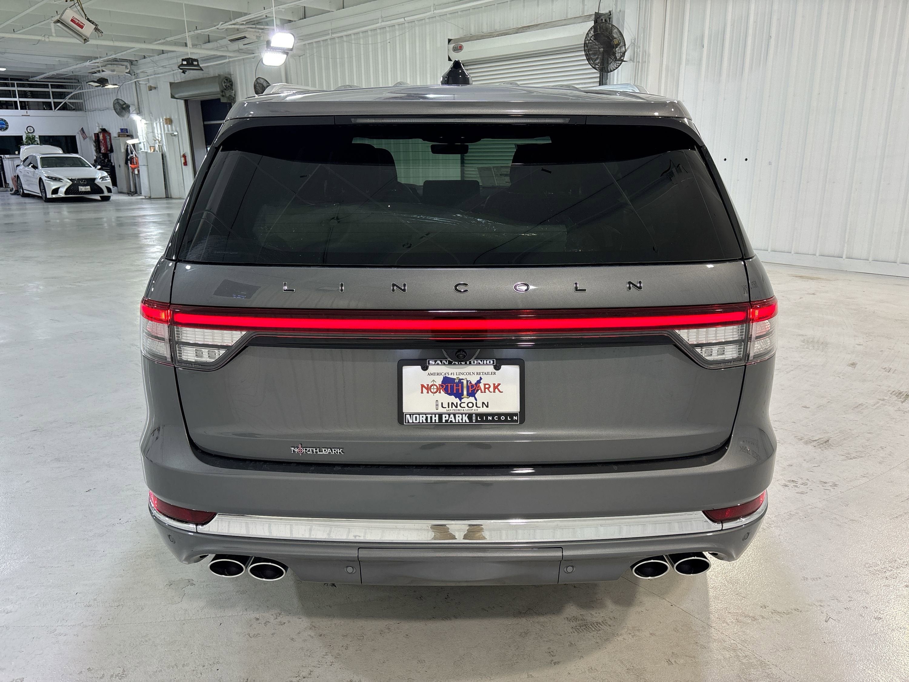 2025 Lincoln Aviator Black Label