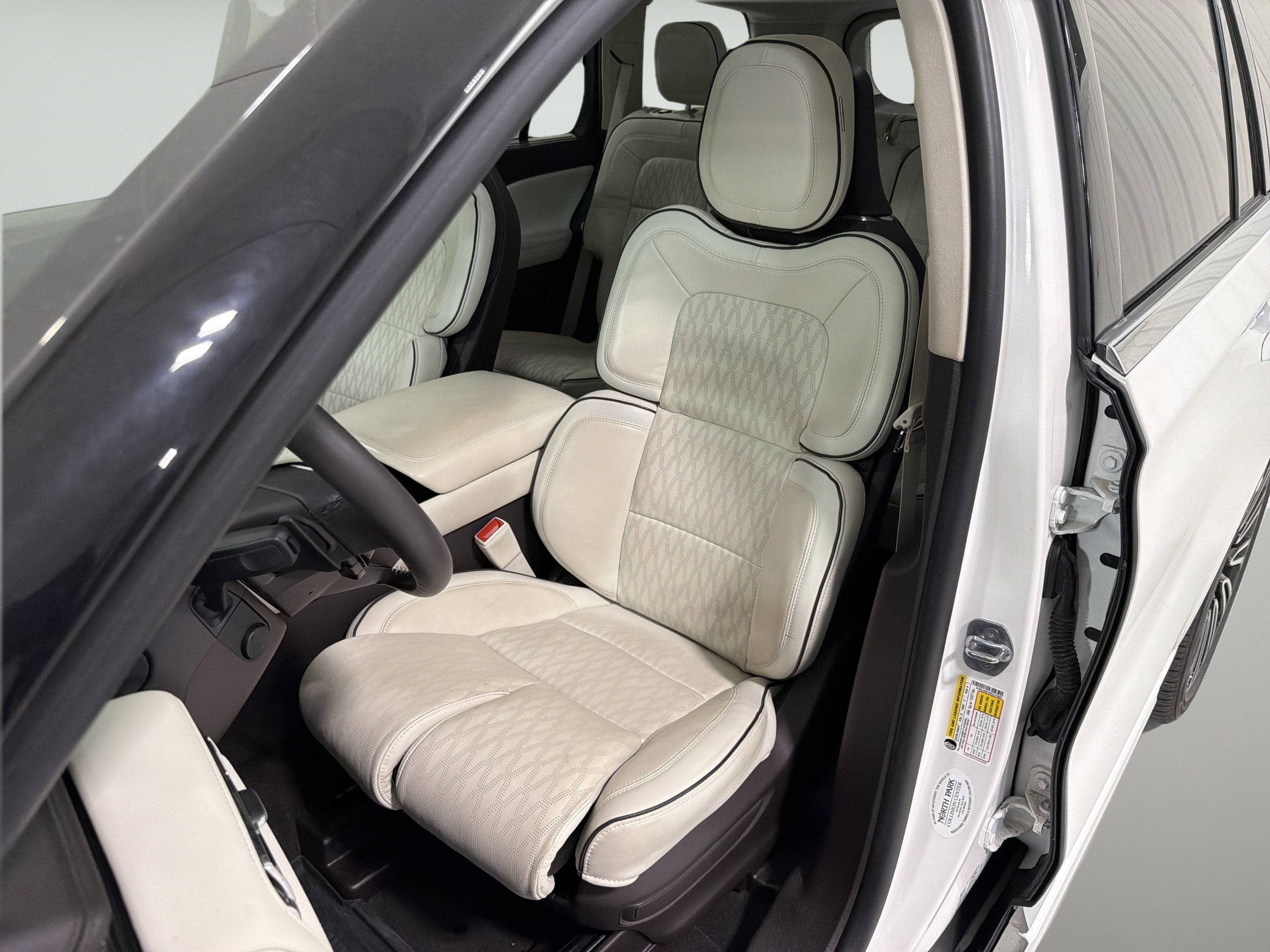 2024 Lincoln Aviator Black Label
