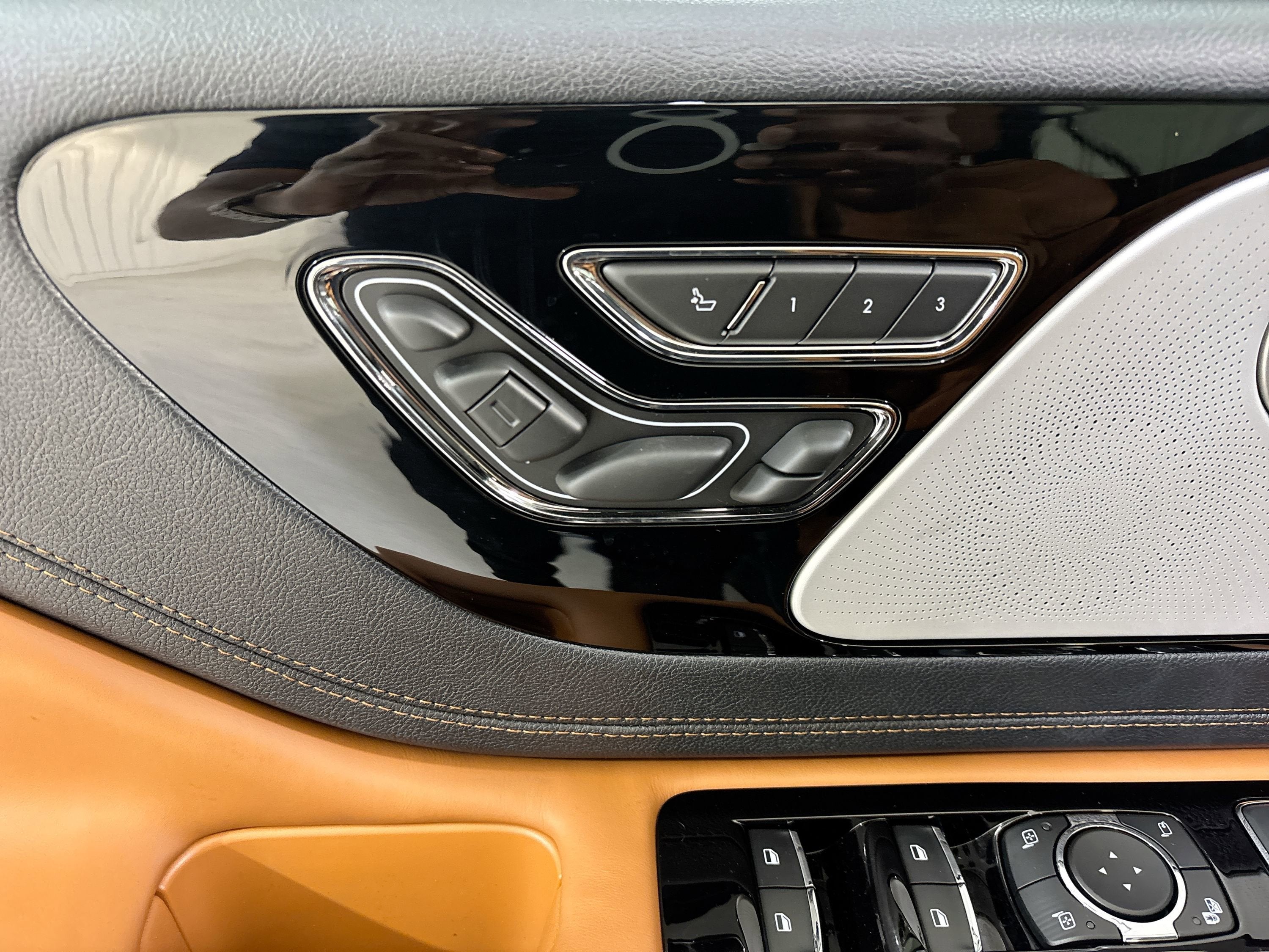 2025 Lincoln Aviator Black Label