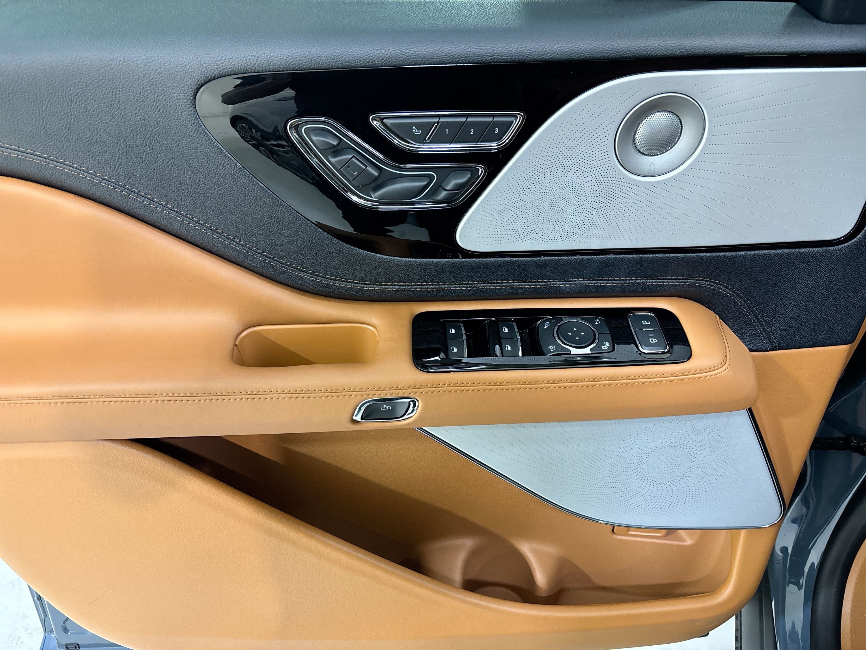 2025 Lincoln Aviator Black Label