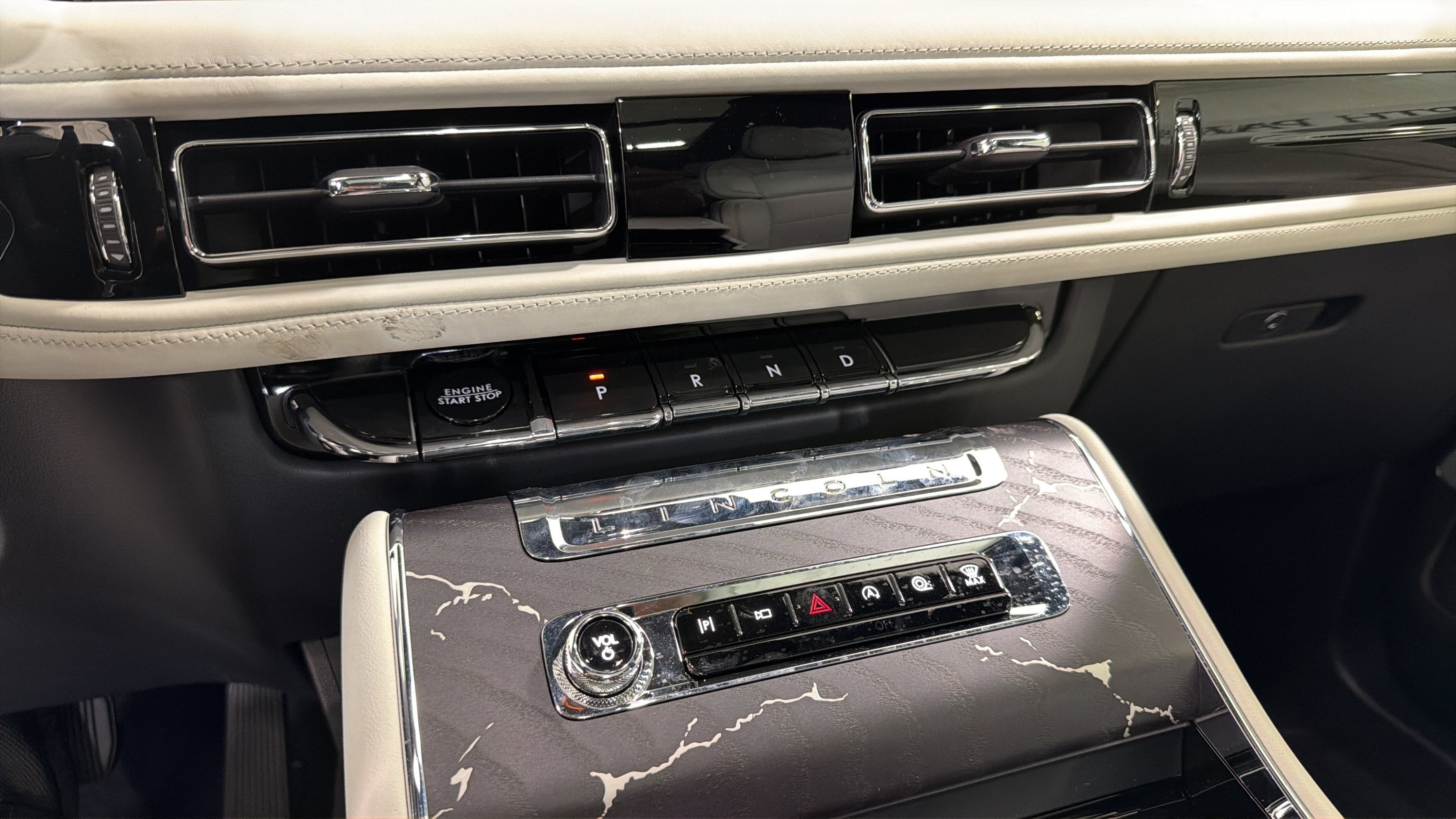 2027 Lincoln Aviator Black Label