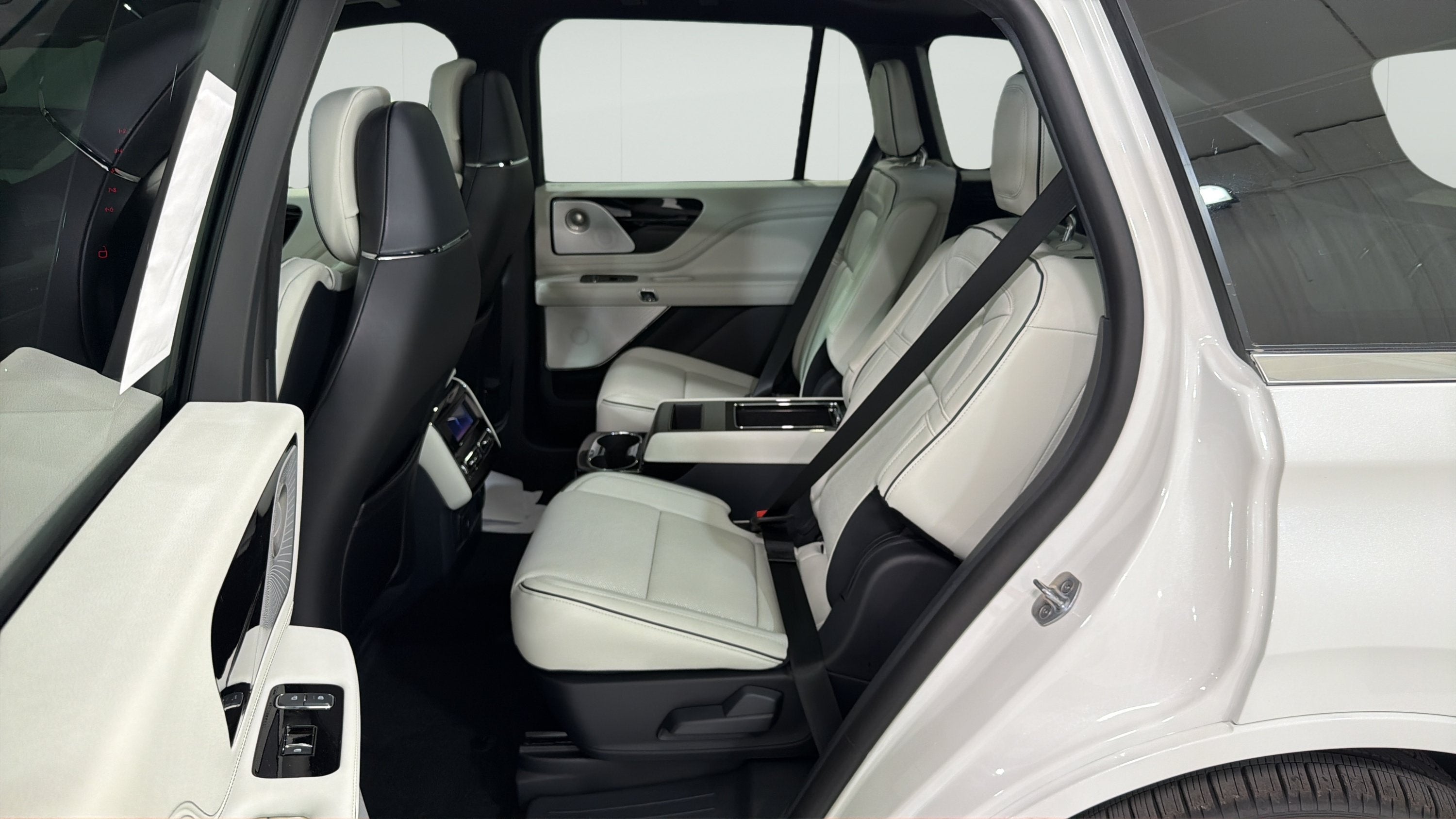 2027 Lincoln Aviator Black Label