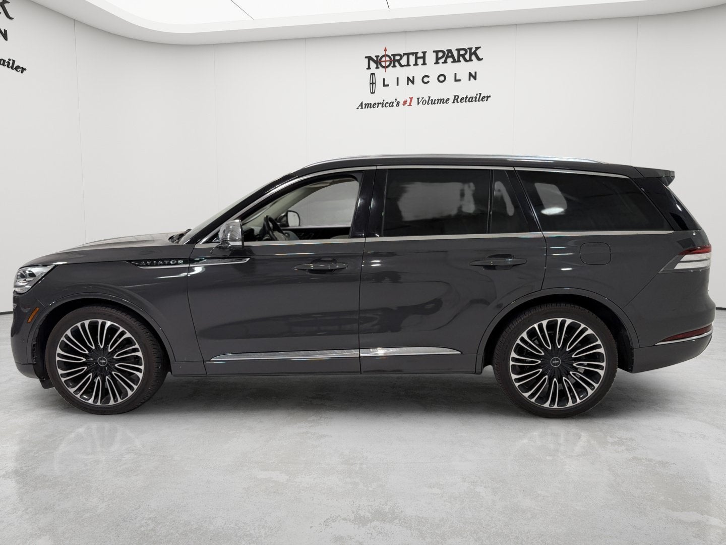 2021 Lincoln Aviator Black Label