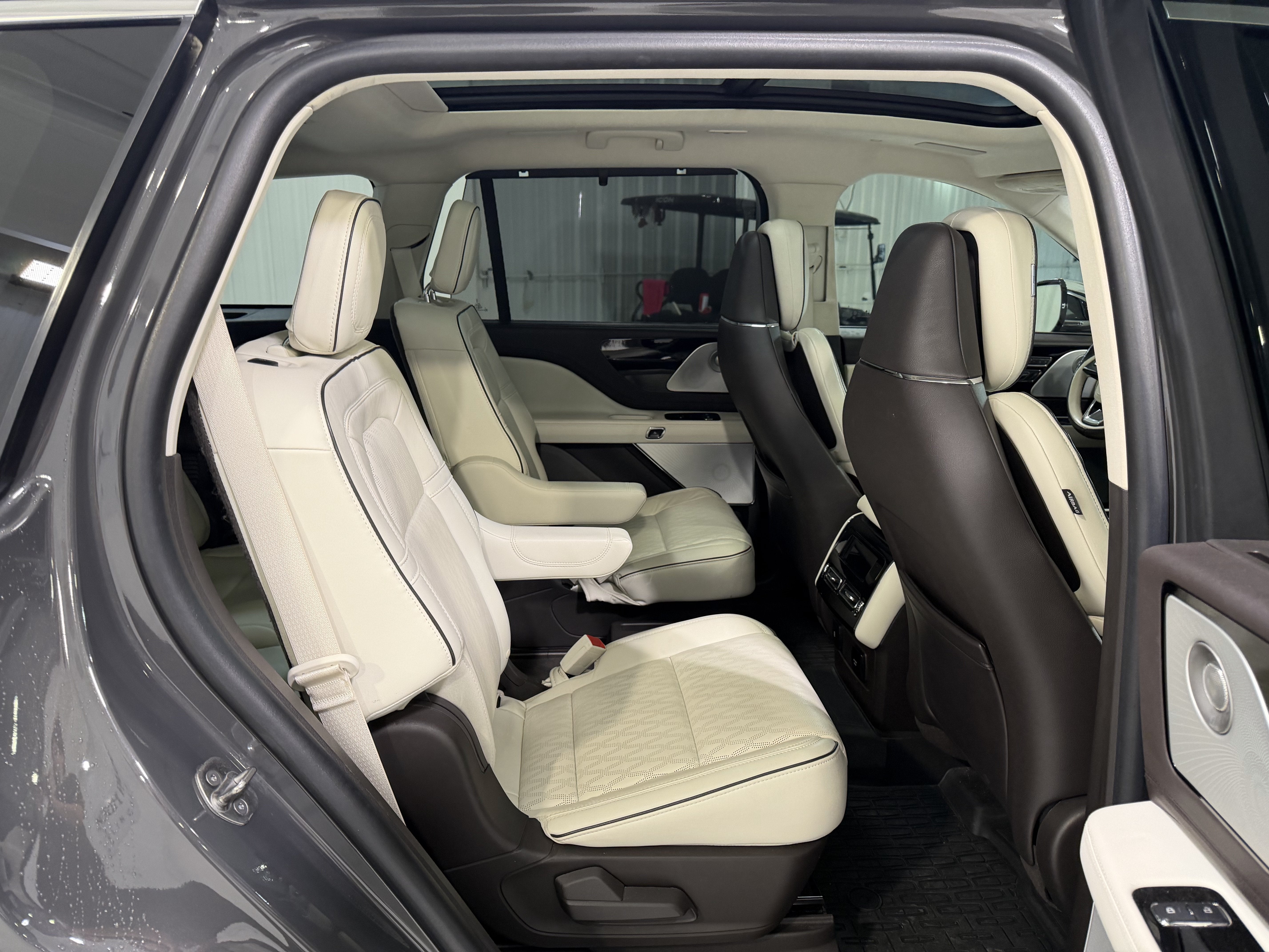 2022 Lincoln Aviator Black Label
