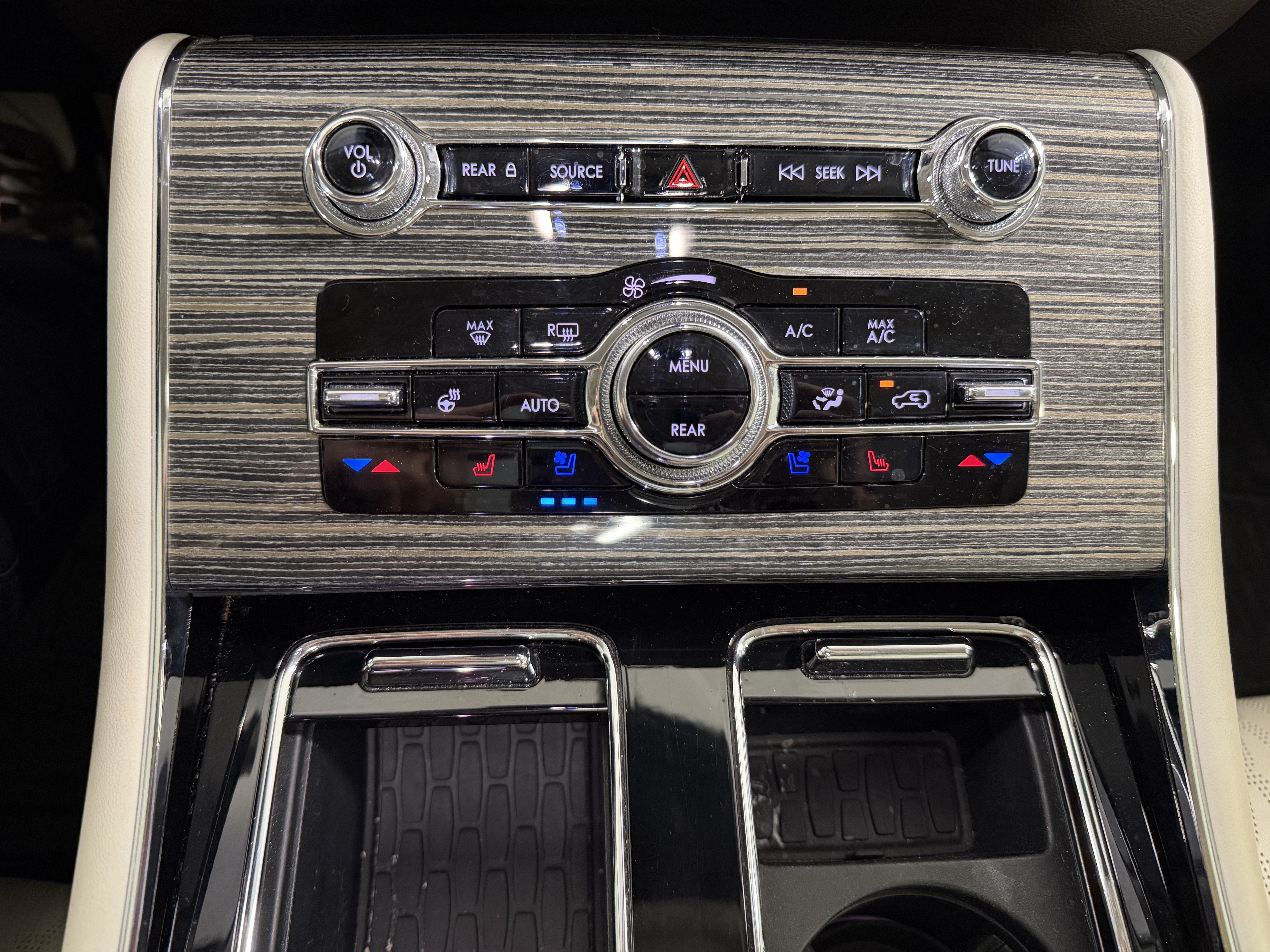 2022 Lincoln Aviator Black Label