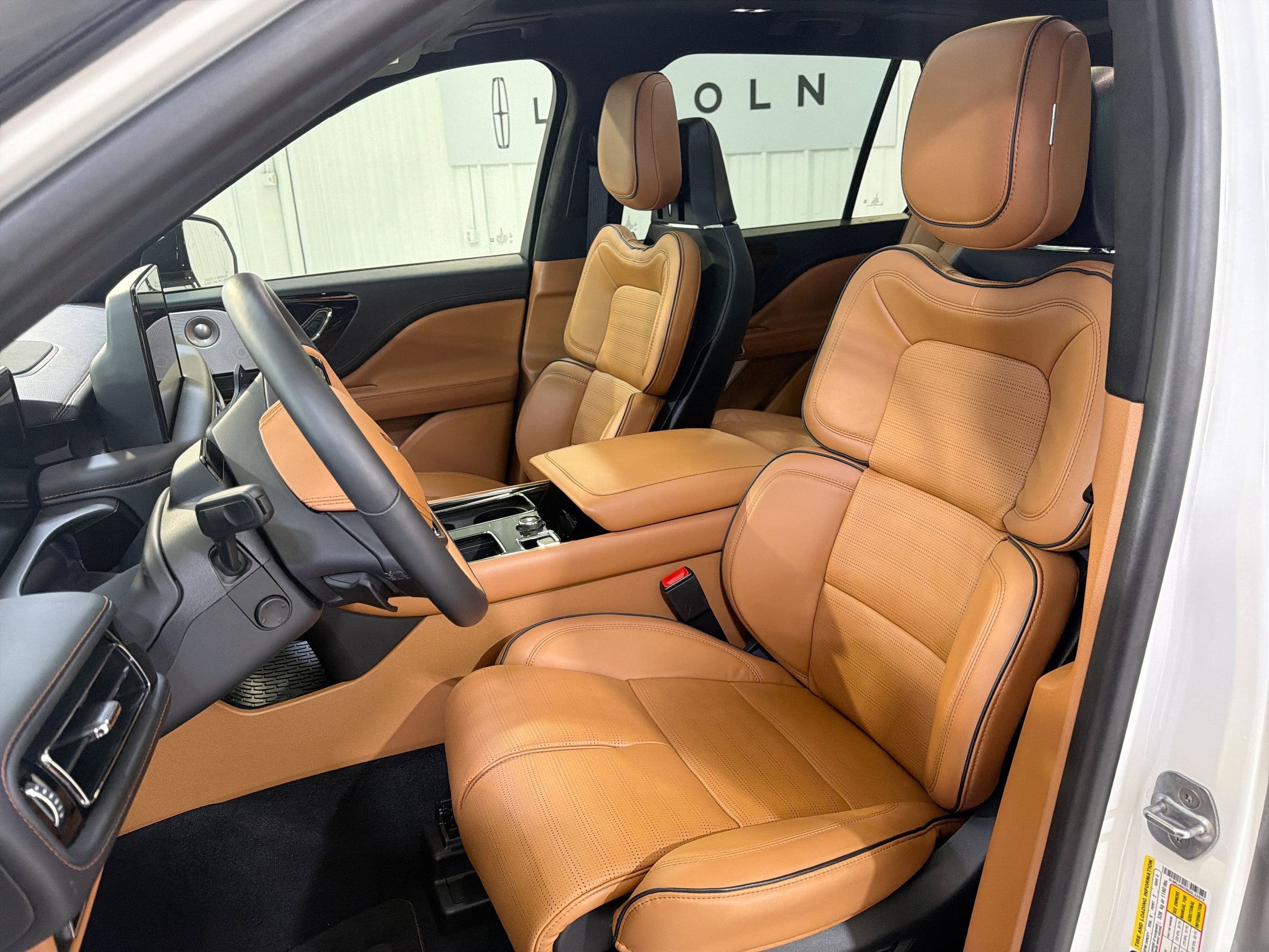 2025 Lincoln Aviator Black Label