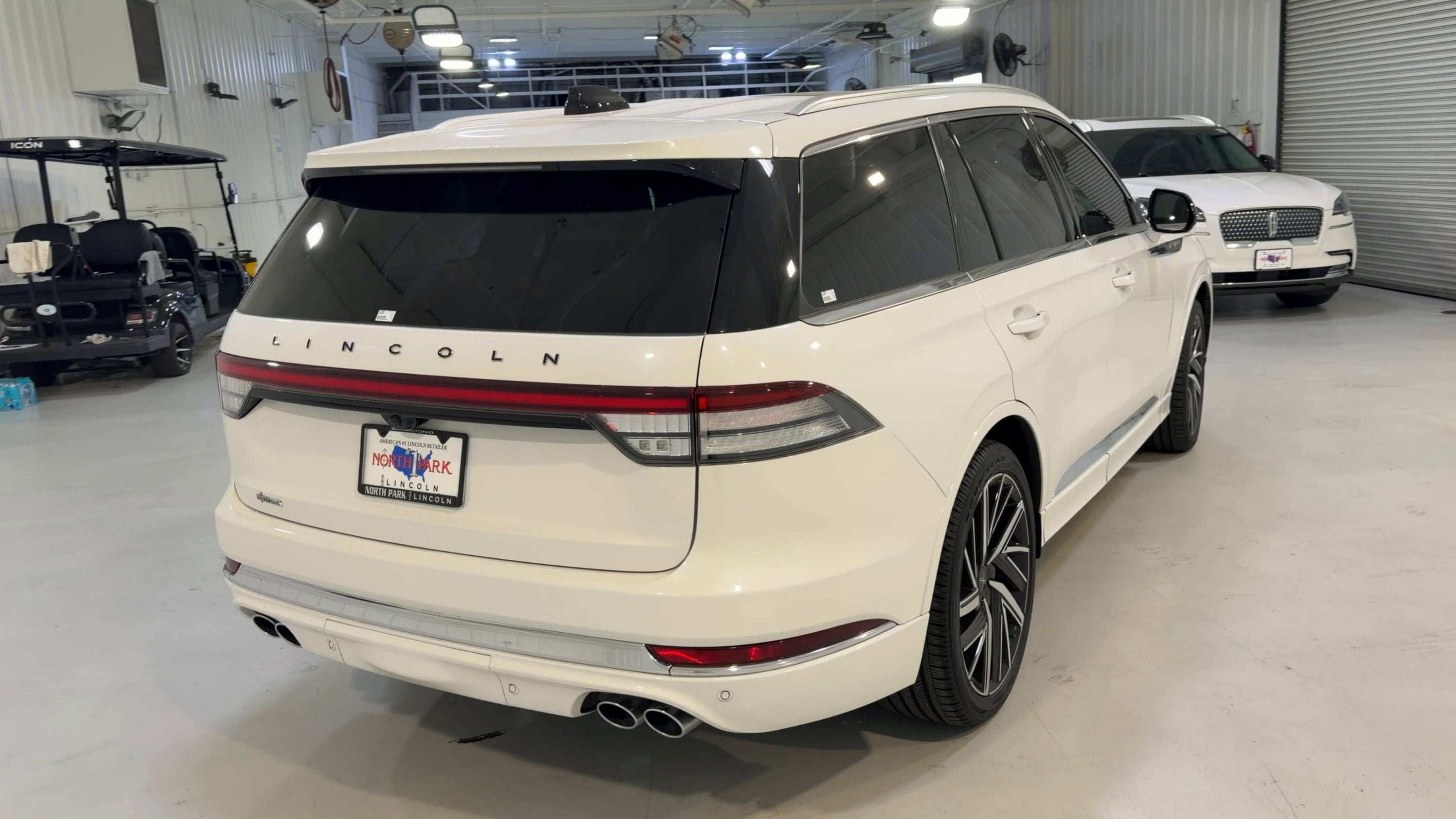 2025 Lincoln Aviator Black Label