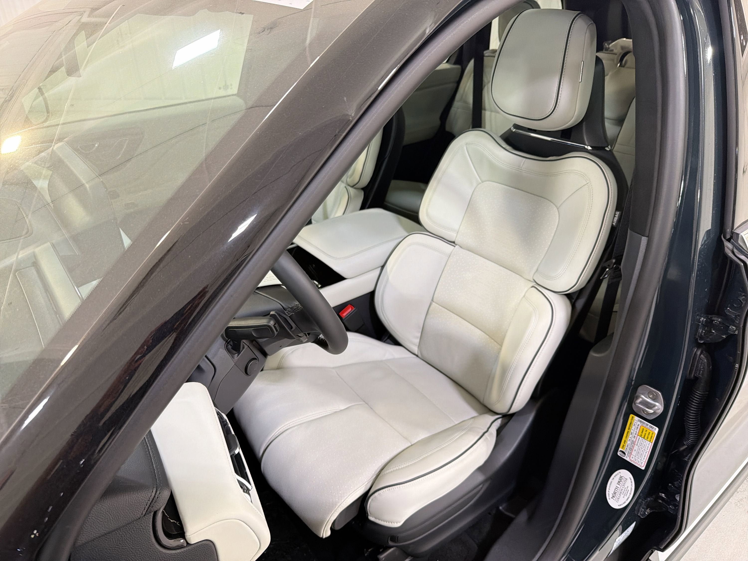 2025 Lincoln Aviator Black Label