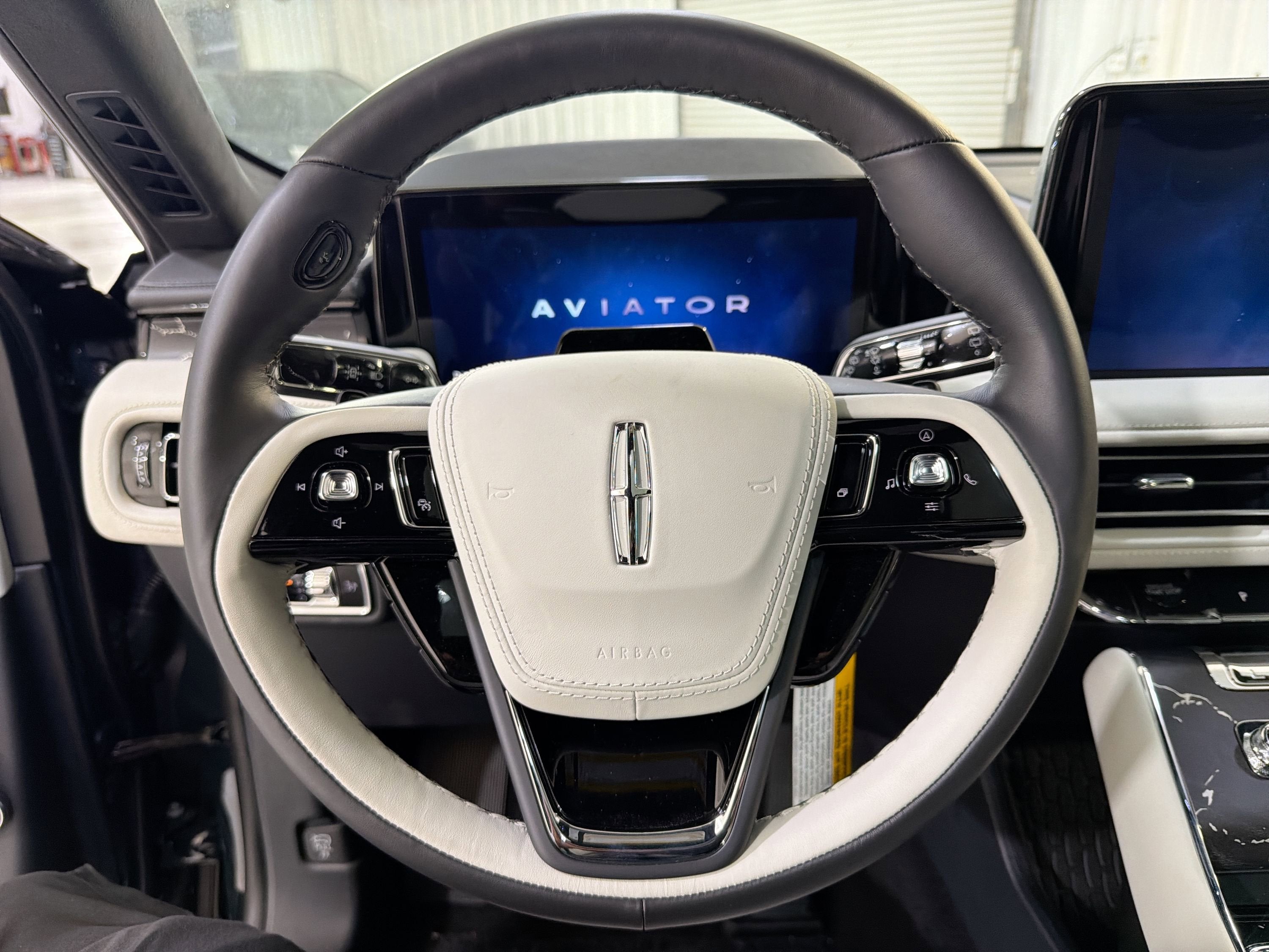 2025 Lincoln Aviator Black Label