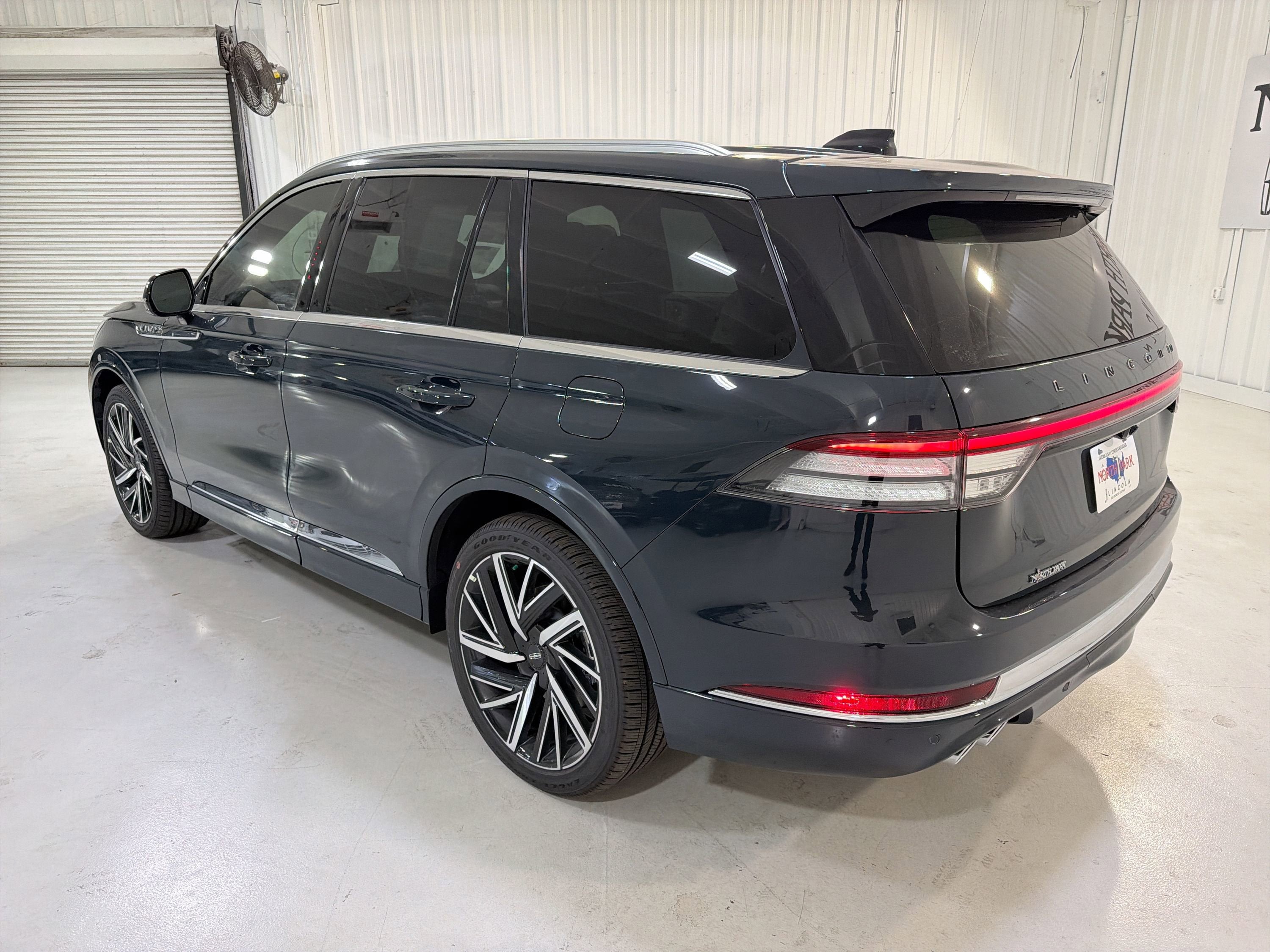 2025 Lincoln Aviator Black Label