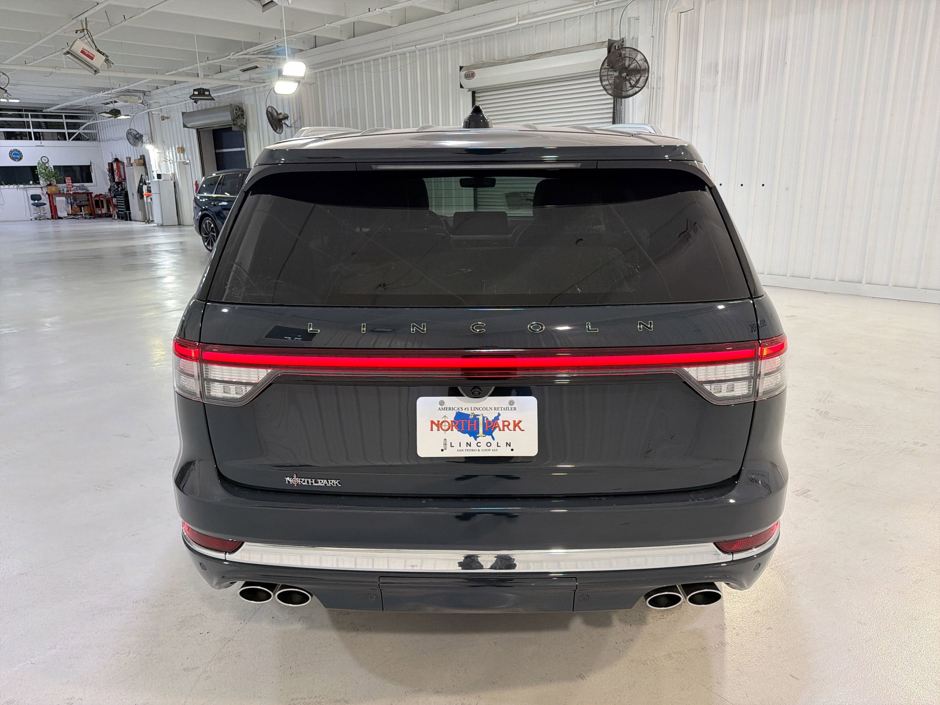 2025 Lincoln Aviator Black Label