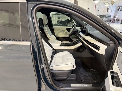 2025 Lincoln Aviator Black Label