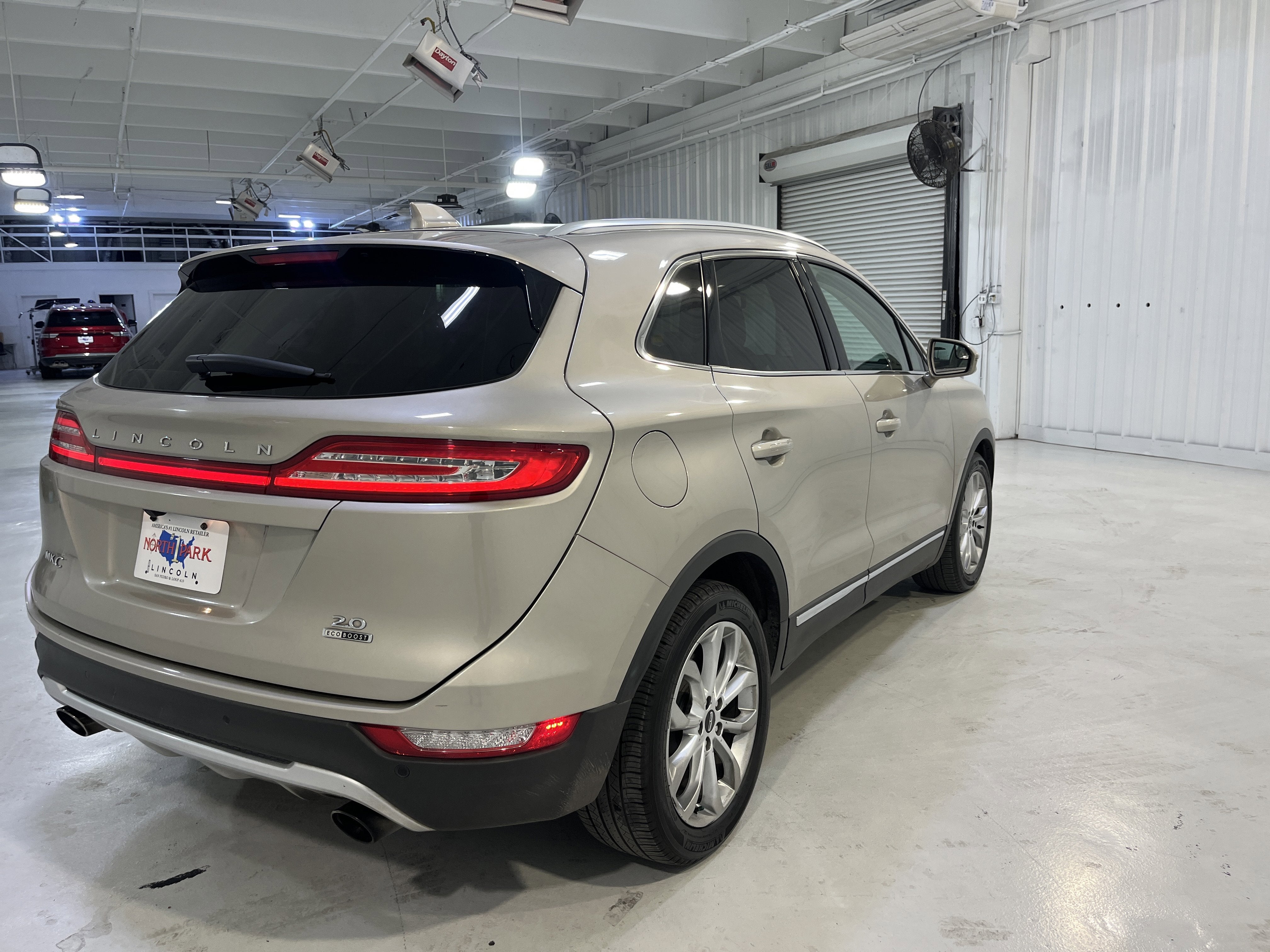 2015 Lincoln MKC Base