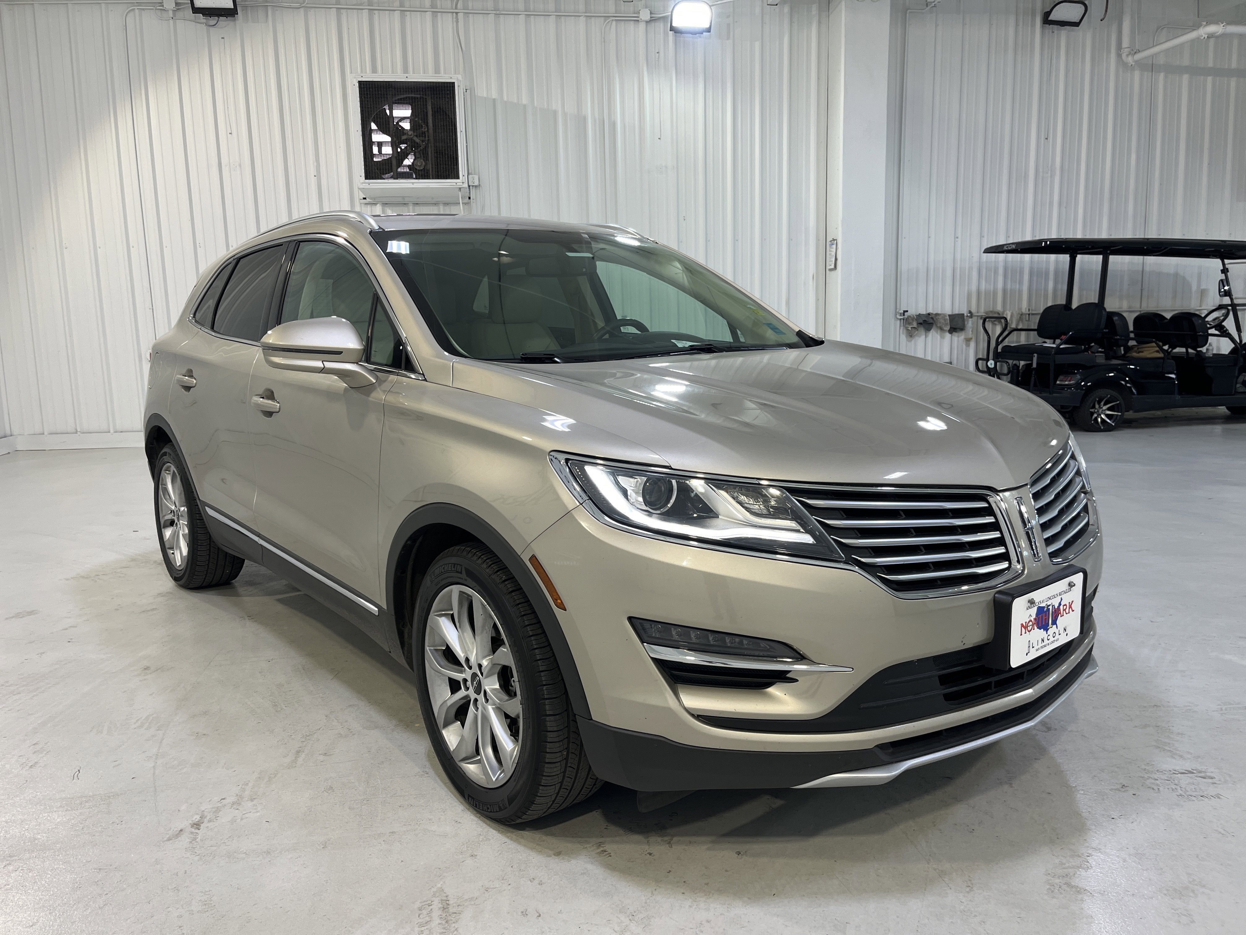 2015 Lincoln MKC Base