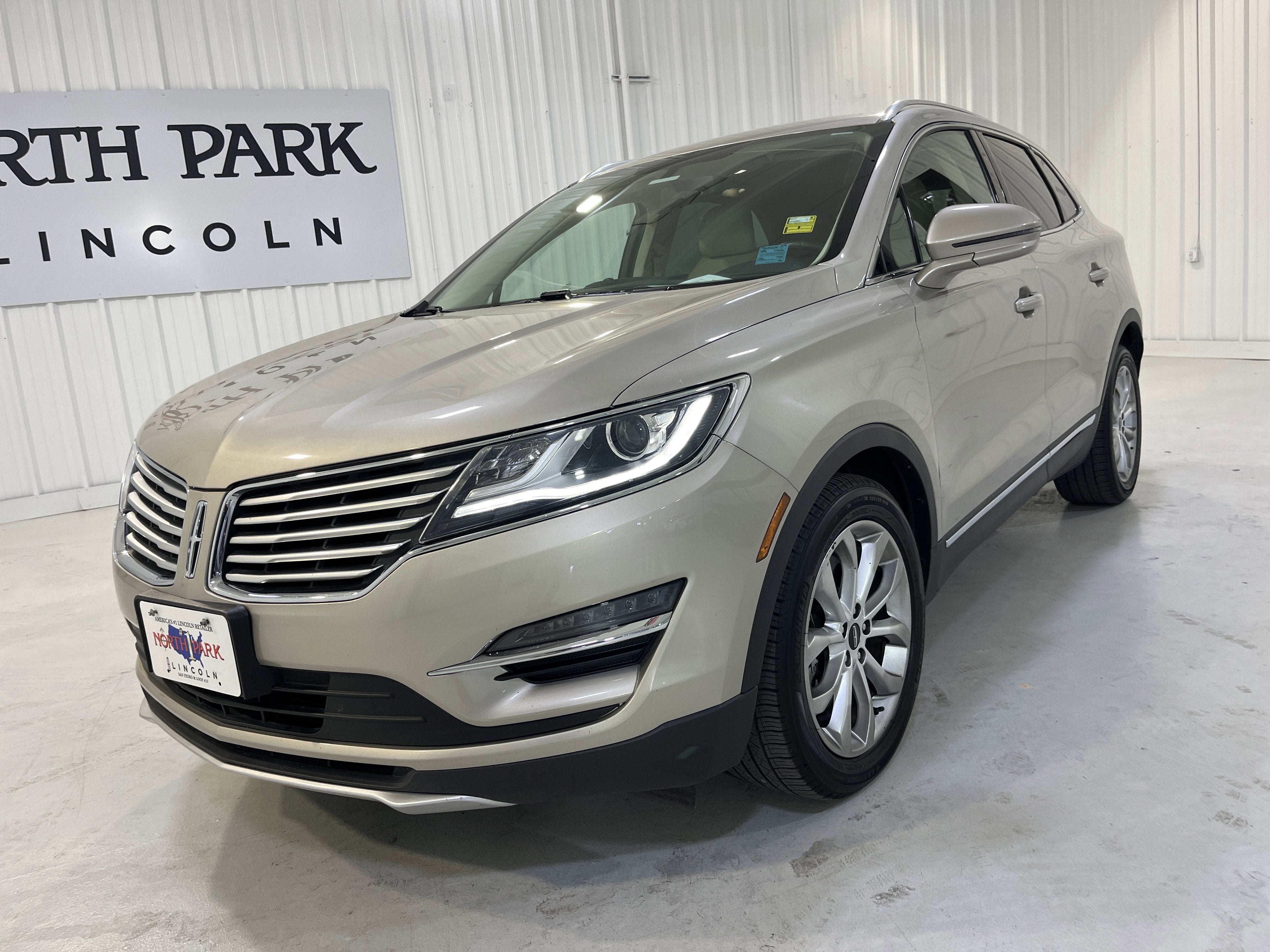 2015 Lincoln MKC Base