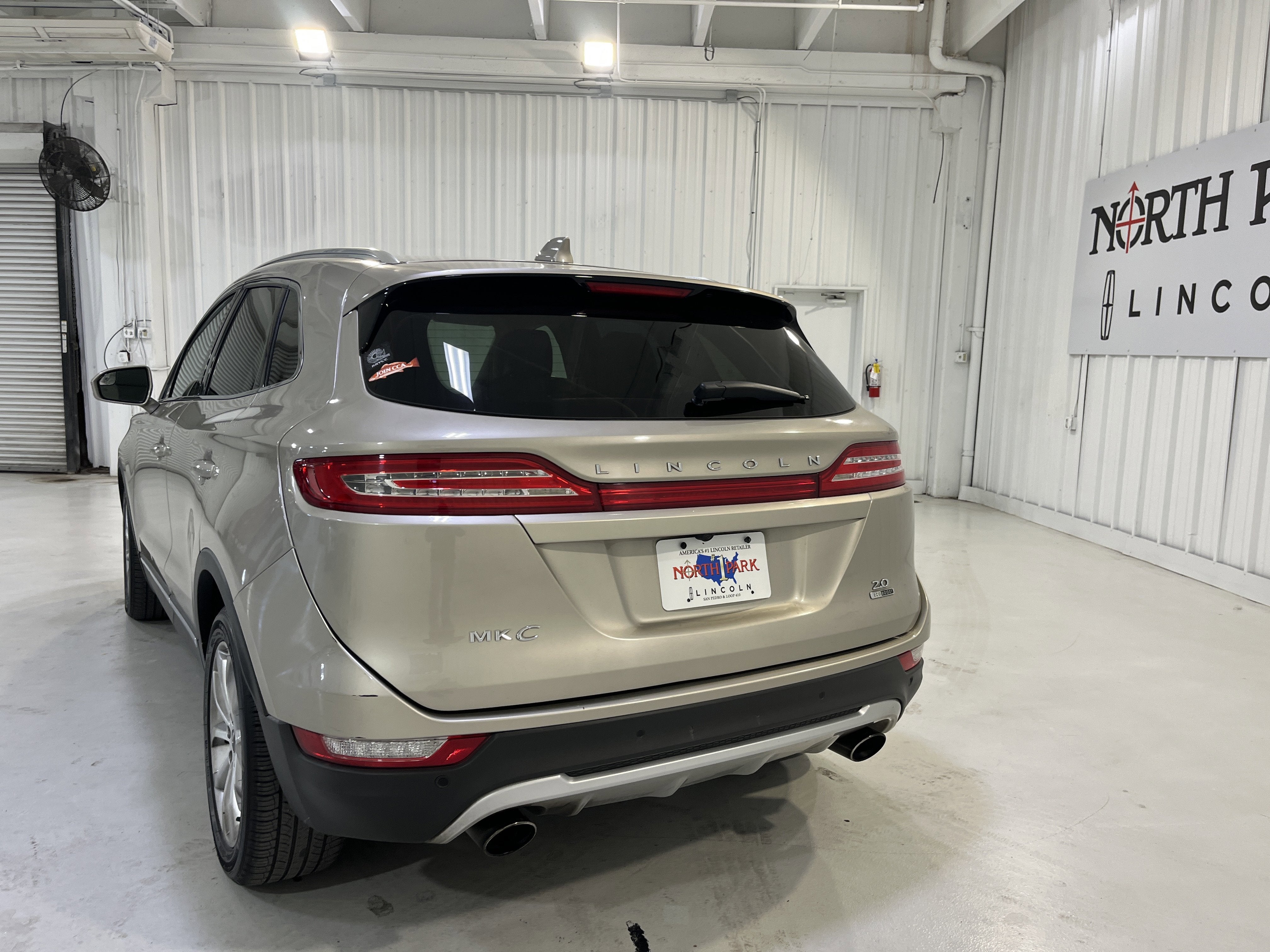 2015 Lincoln MKC Base