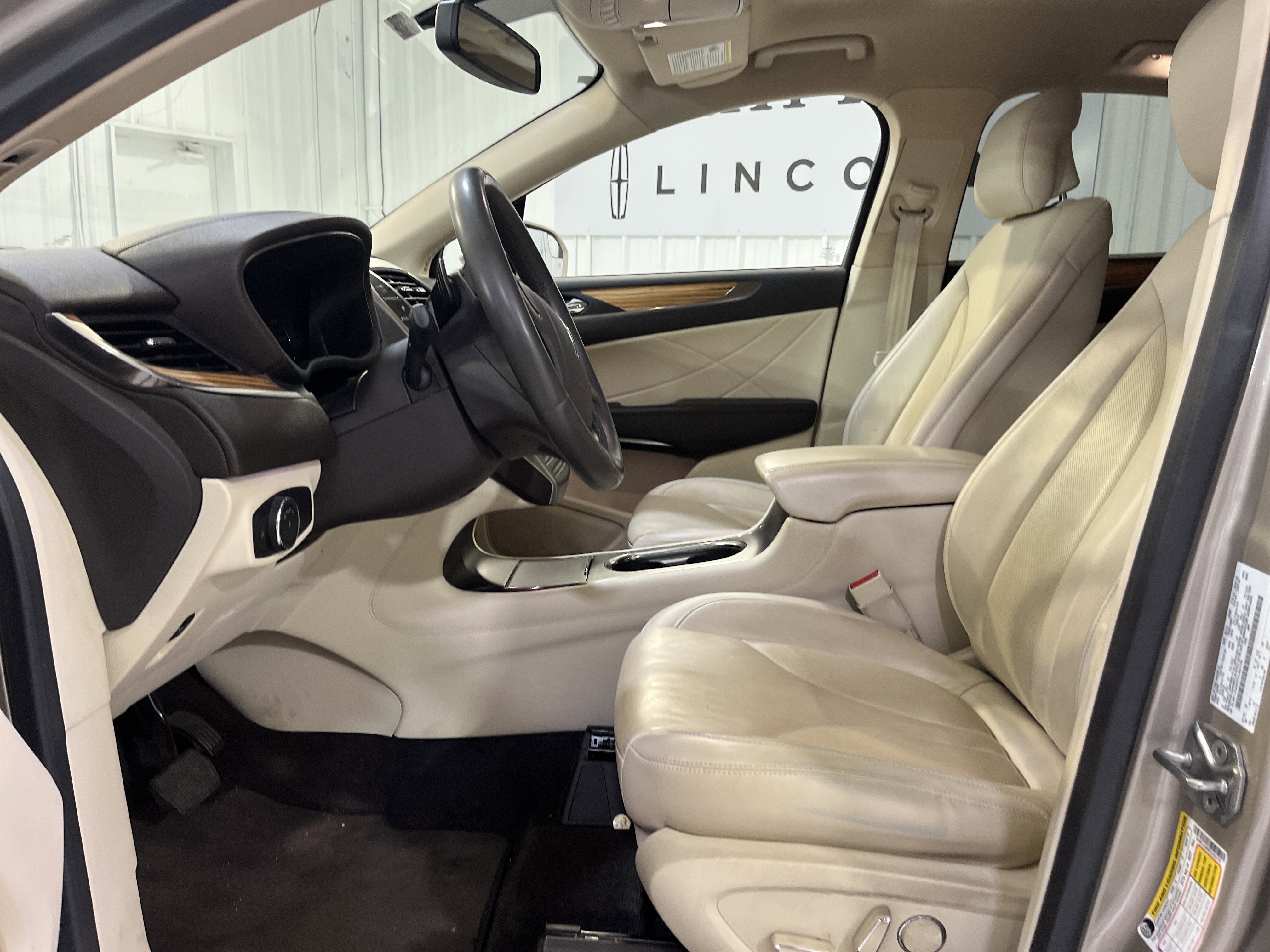 2015 Lincoln MKC Base