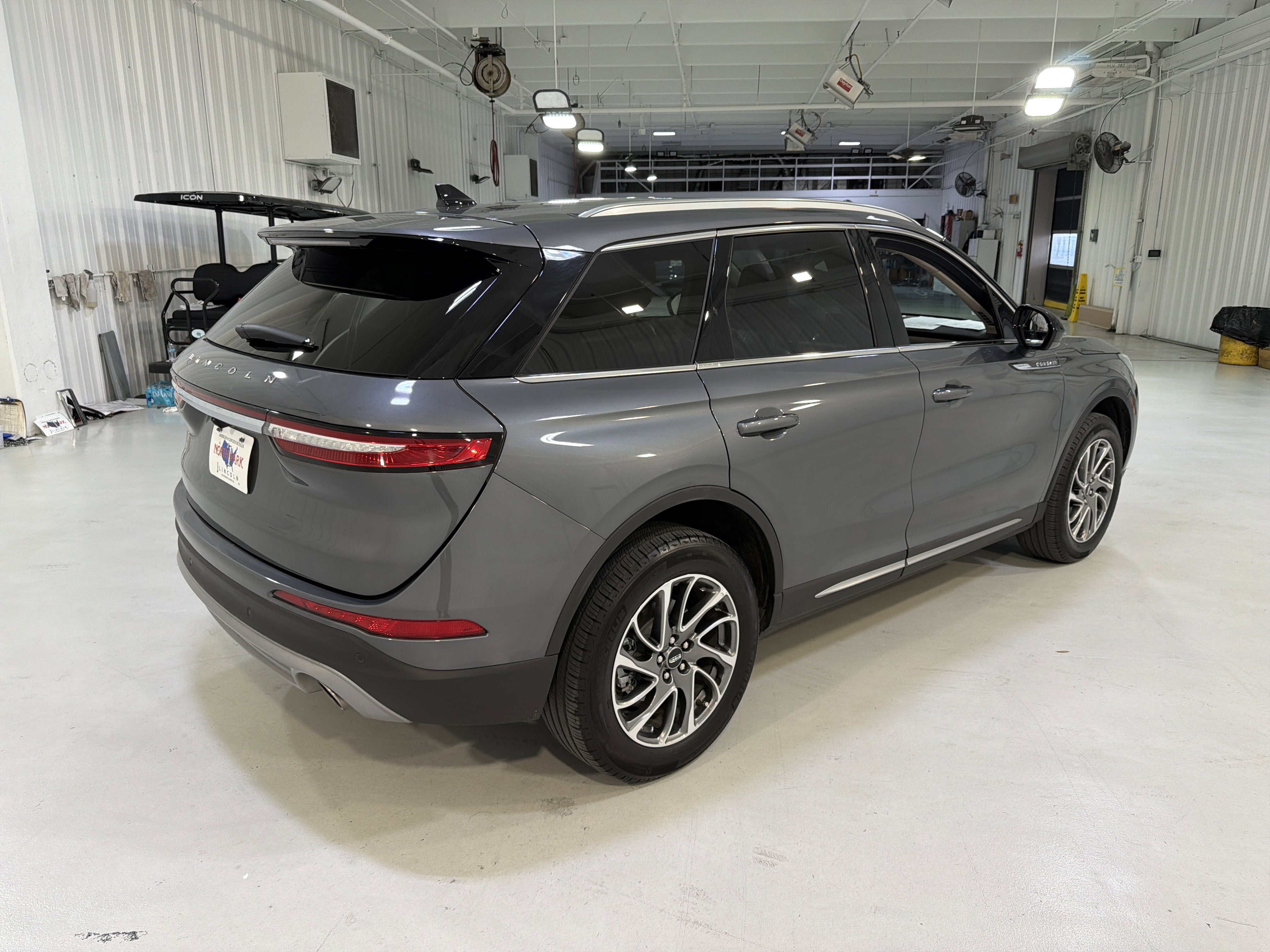2022 Lincoln Corsair Standard