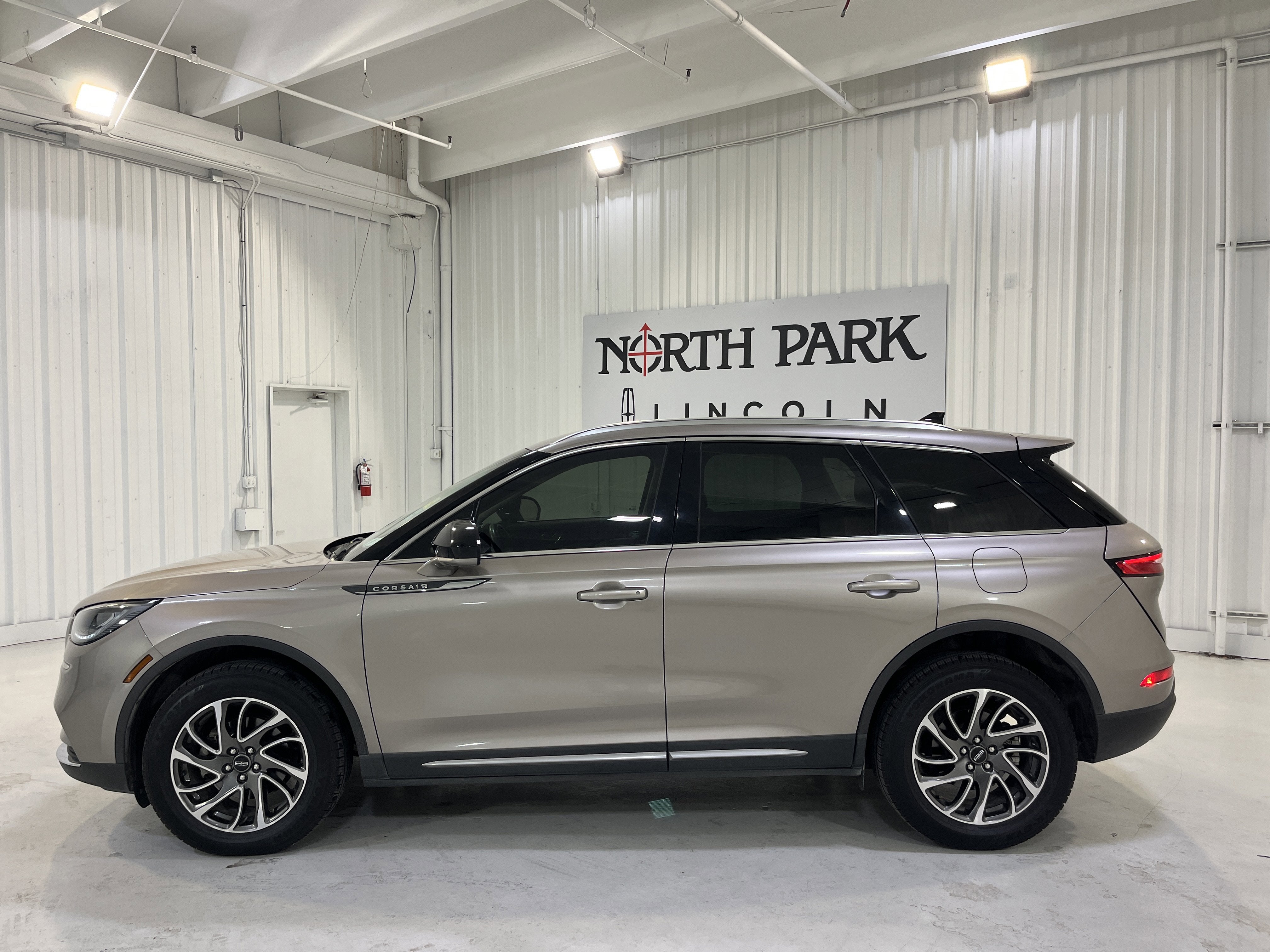 2020 Lincoln Corsair Standard