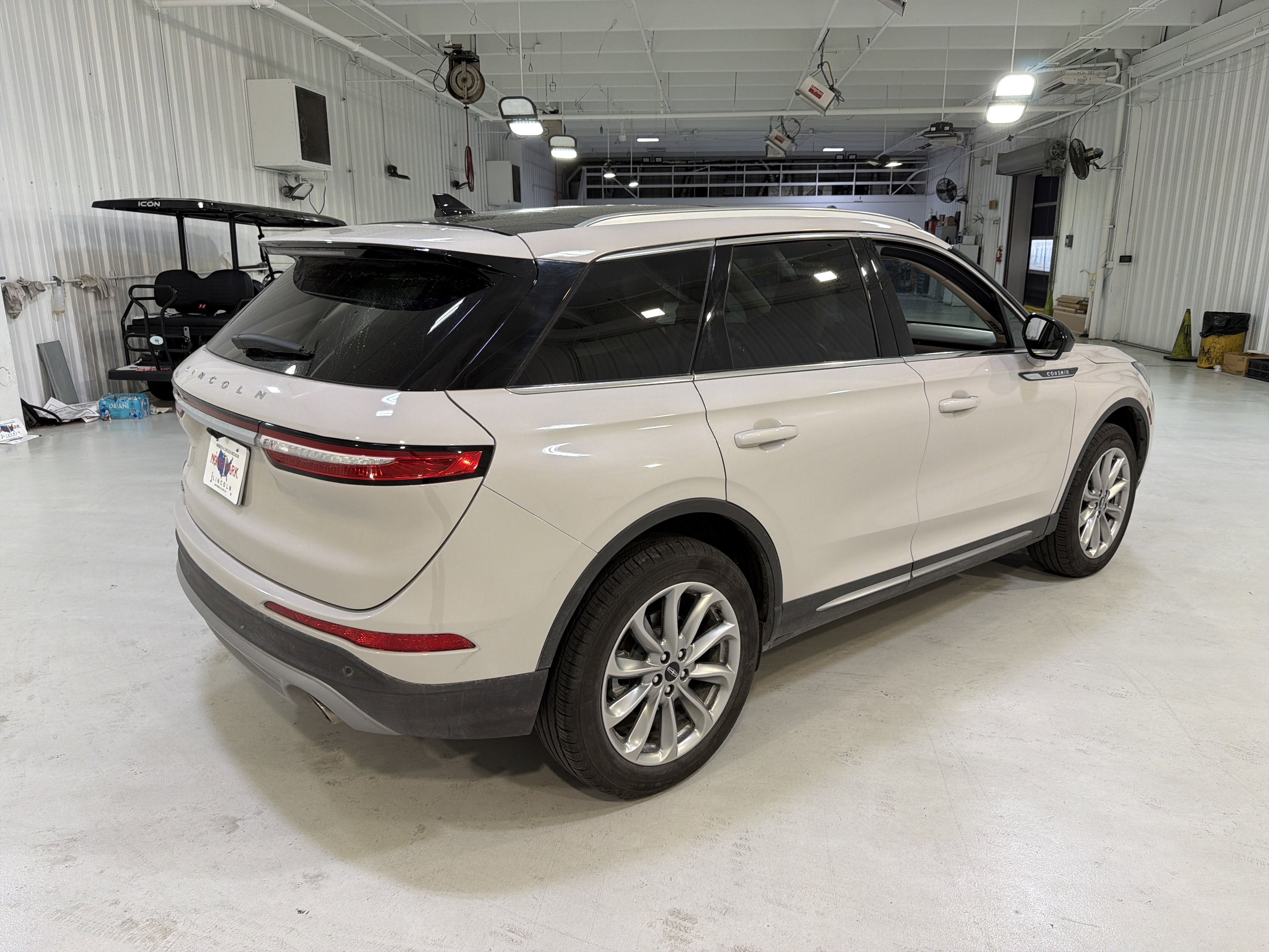 2022 Lincoln Corsair Standard