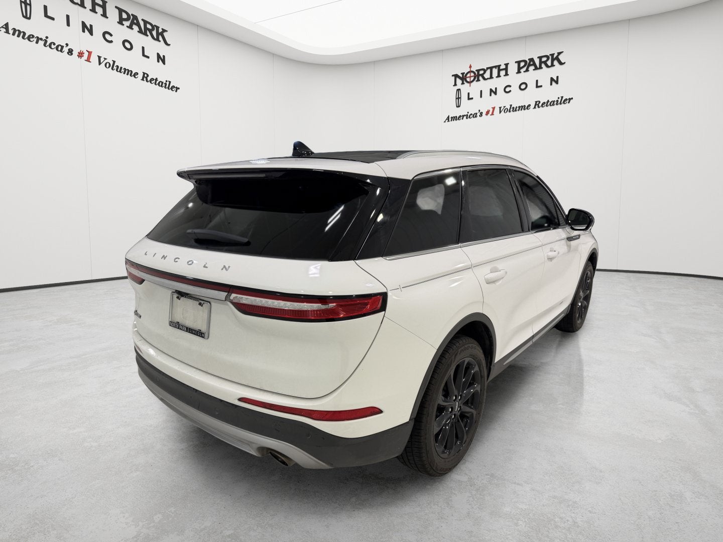 2022 Lincoln Corsair Standard