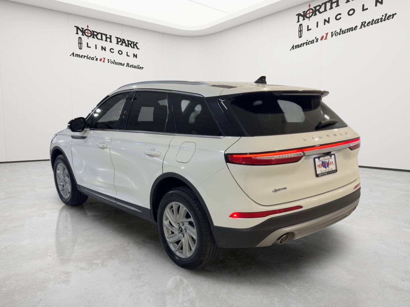 2022 Lincoln Corsair Standard