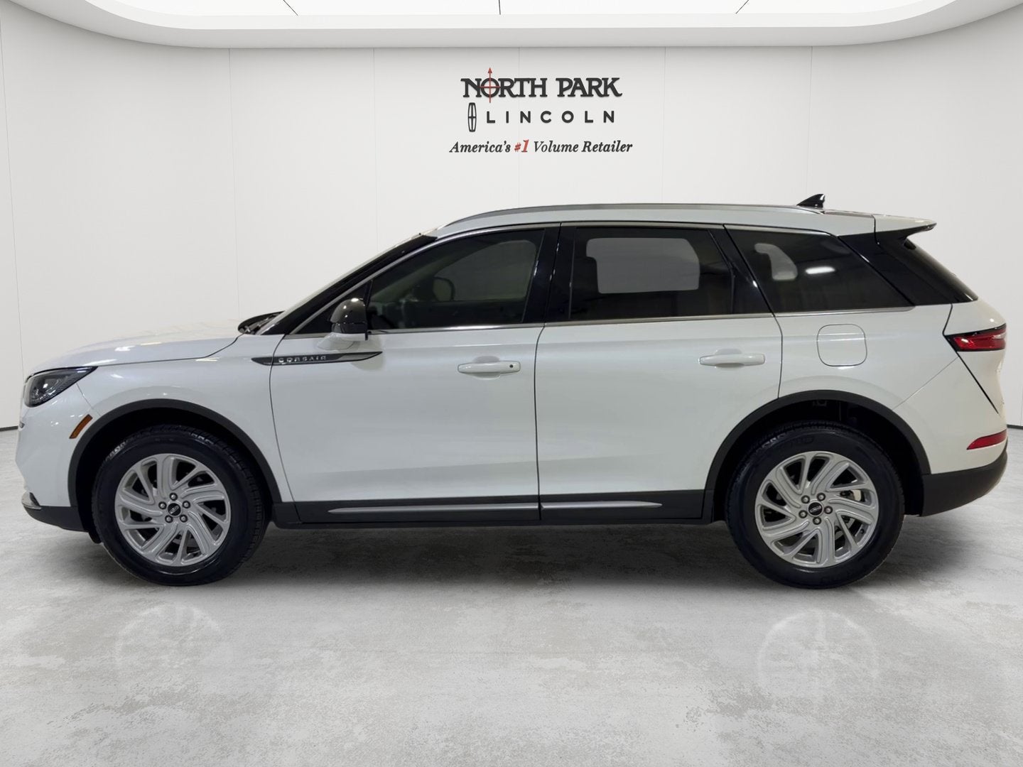 2022 Lincoln Corsair Standard