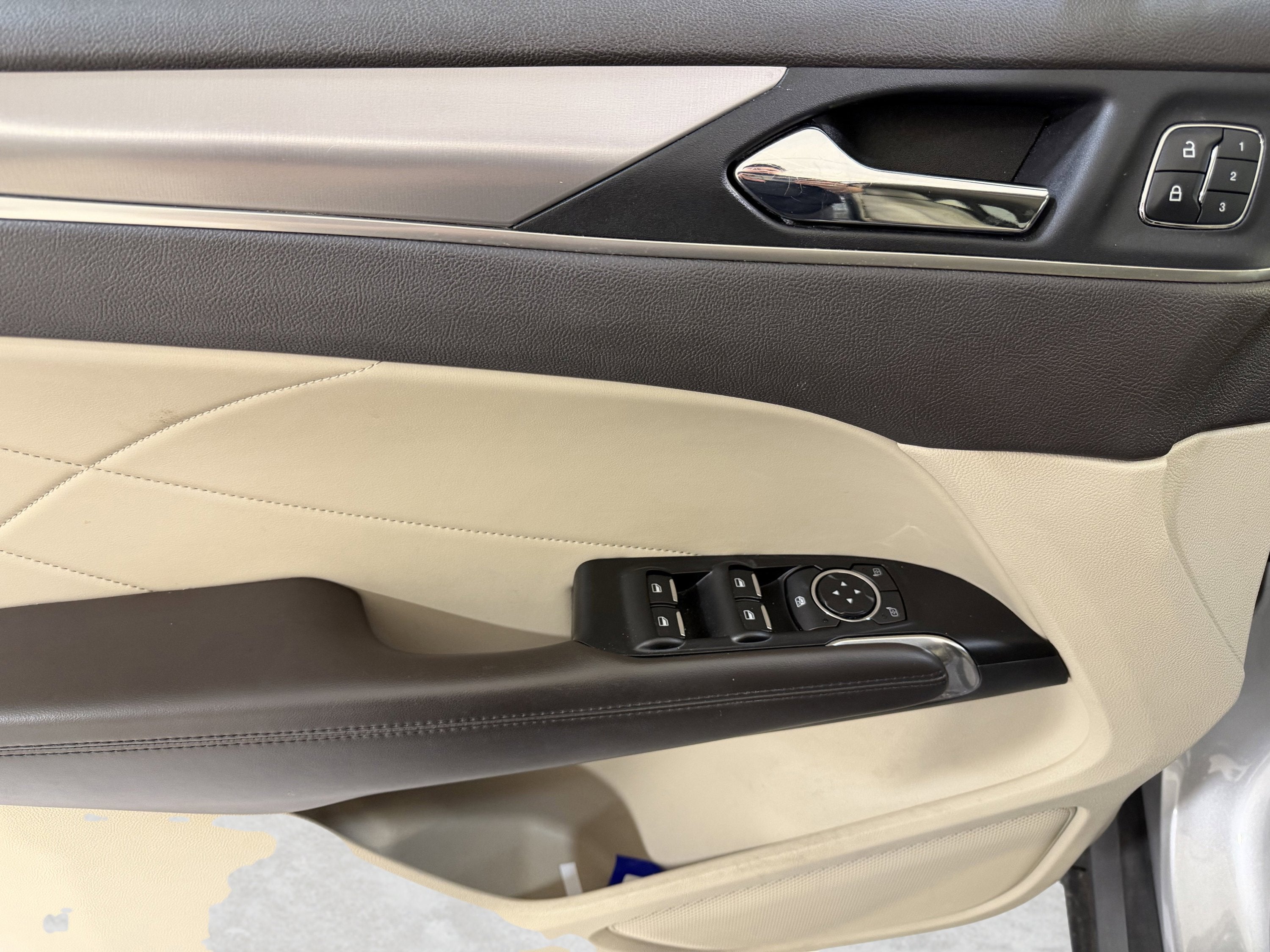 2019 Lincoln MKC Standard