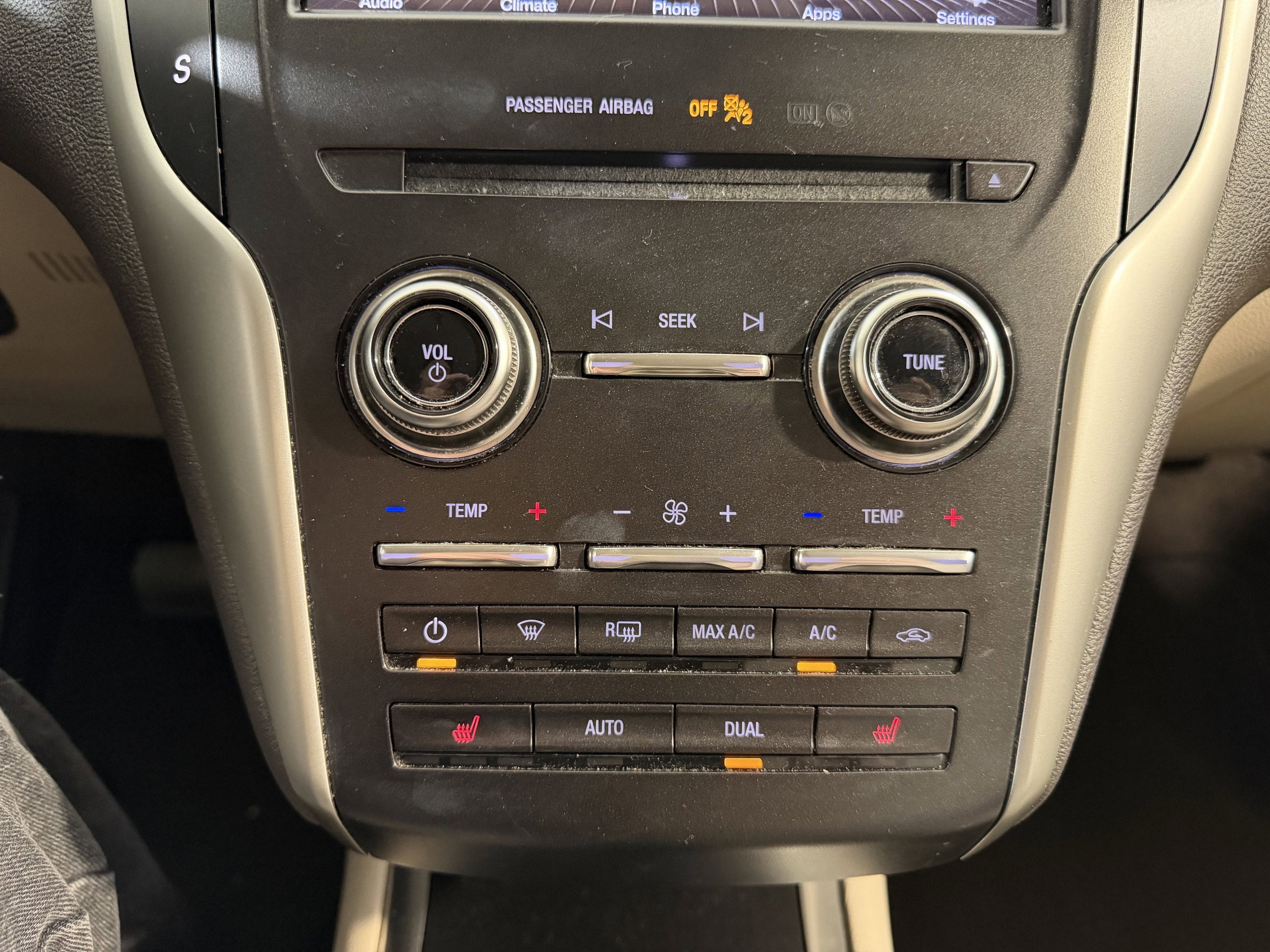 2019 Lincoln MKC Standard