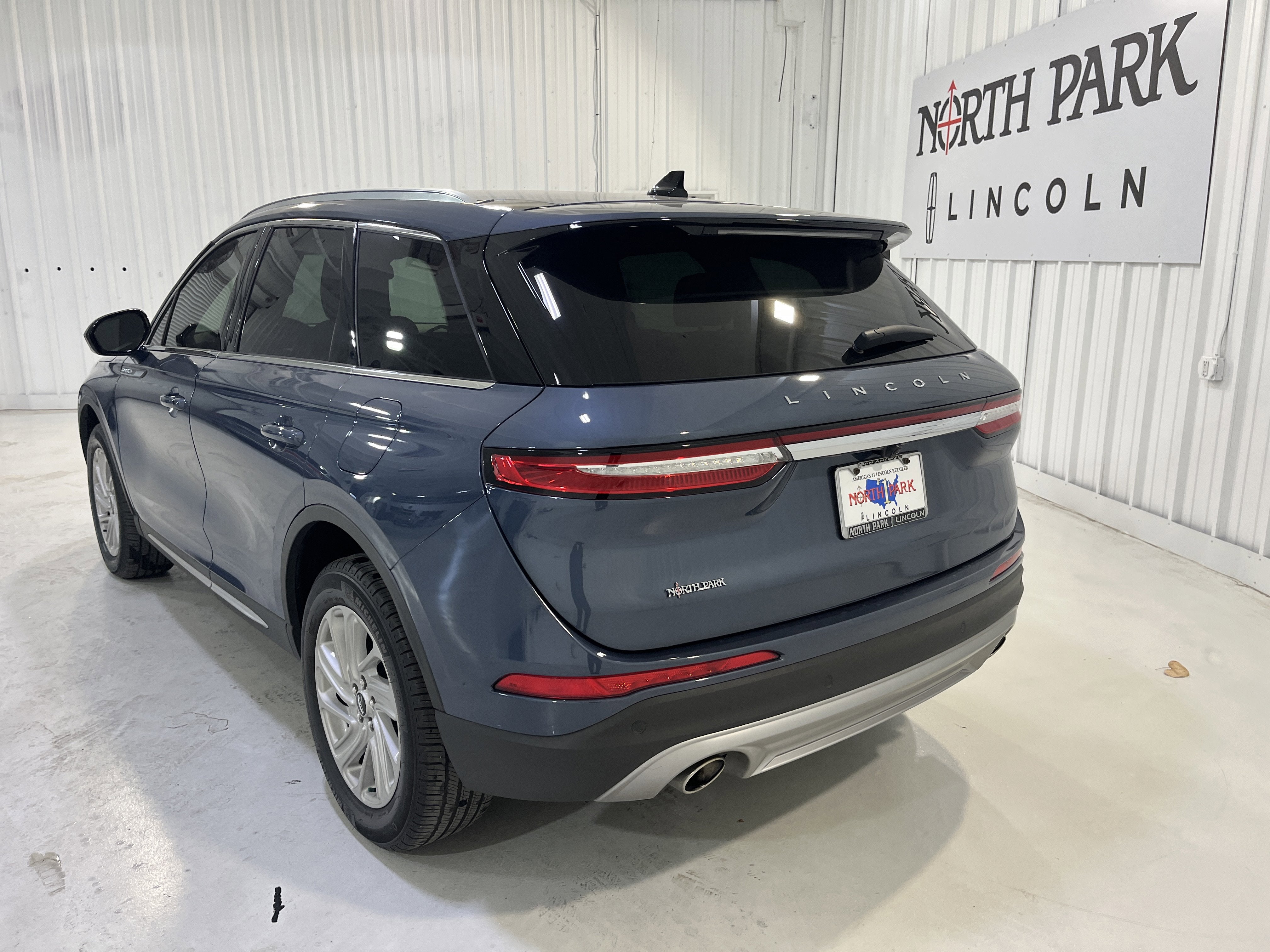 2022 Lincoln Corsair Standard