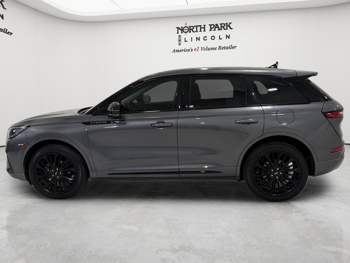 2023 Lincoln Corsair Standard