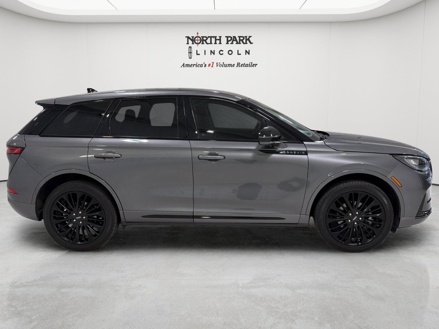 2023 Lincoln Corsair Standard