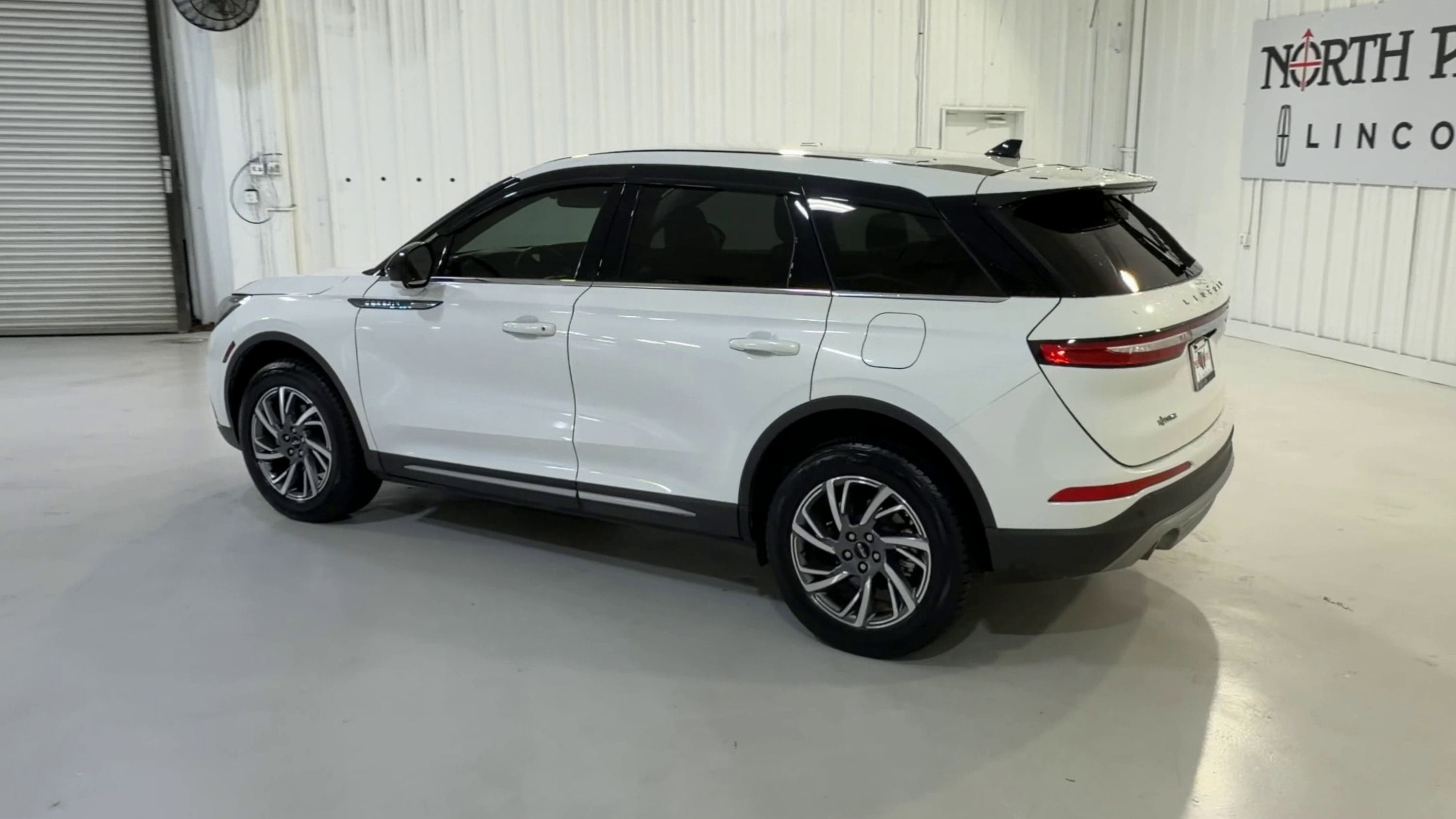 2023 Lincoln Corsair Standard