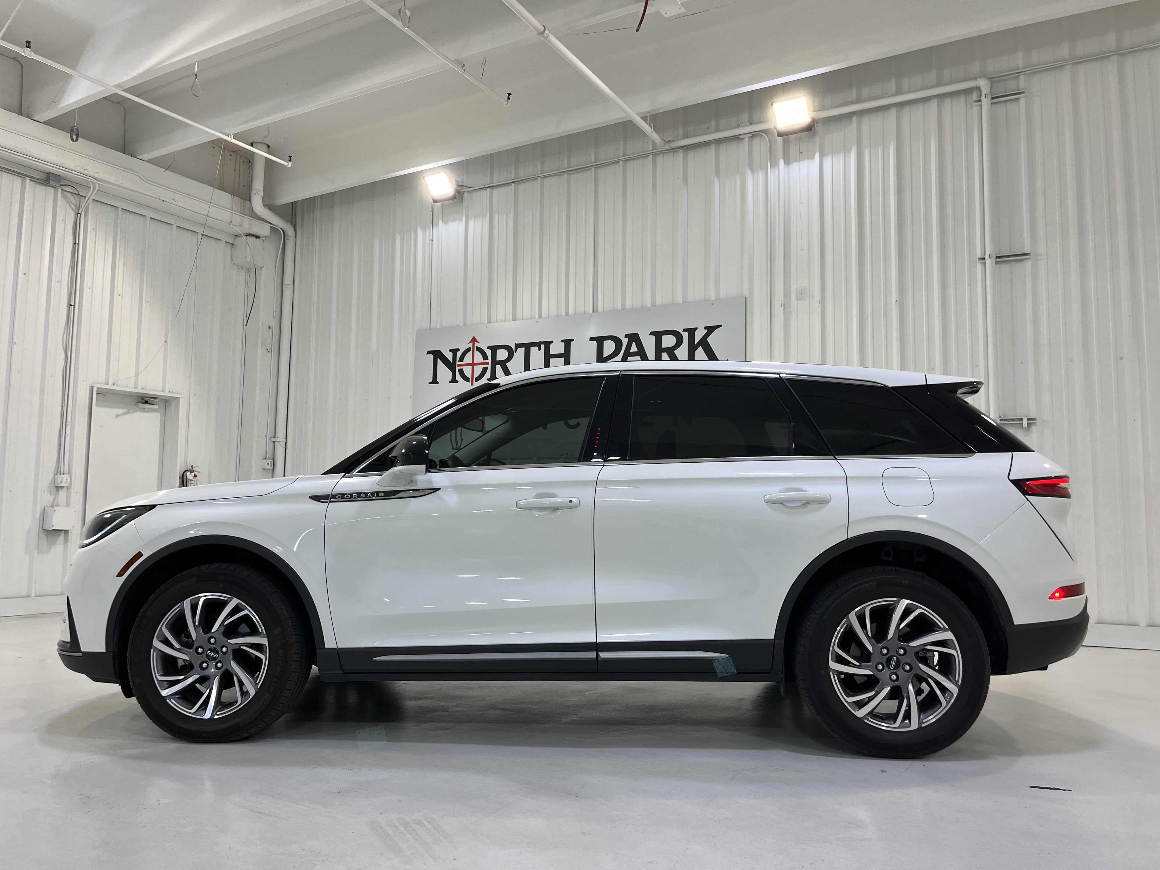 2023 Lincoln Corsair Standard