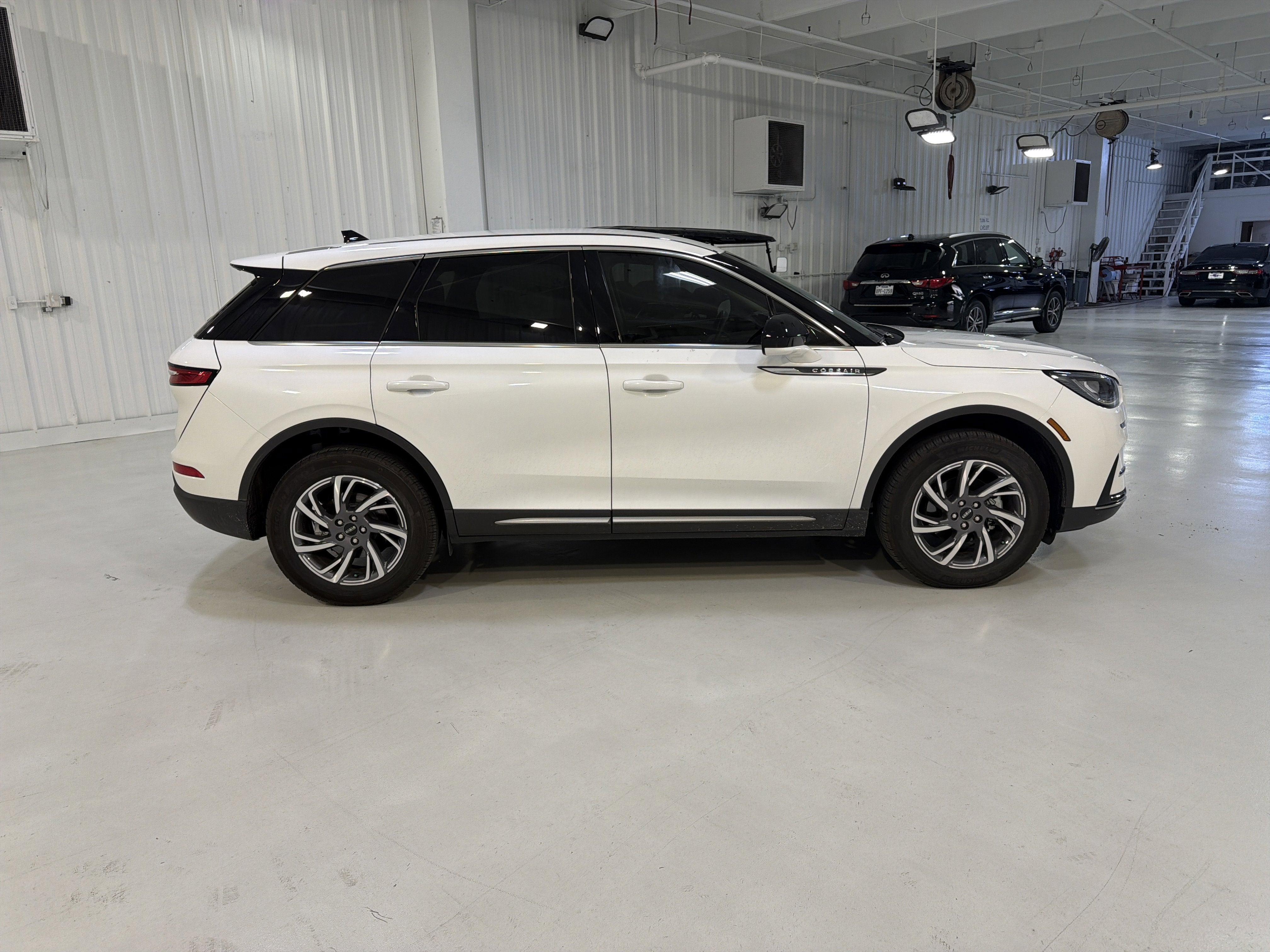 2023 Lincoln Corsair Standard