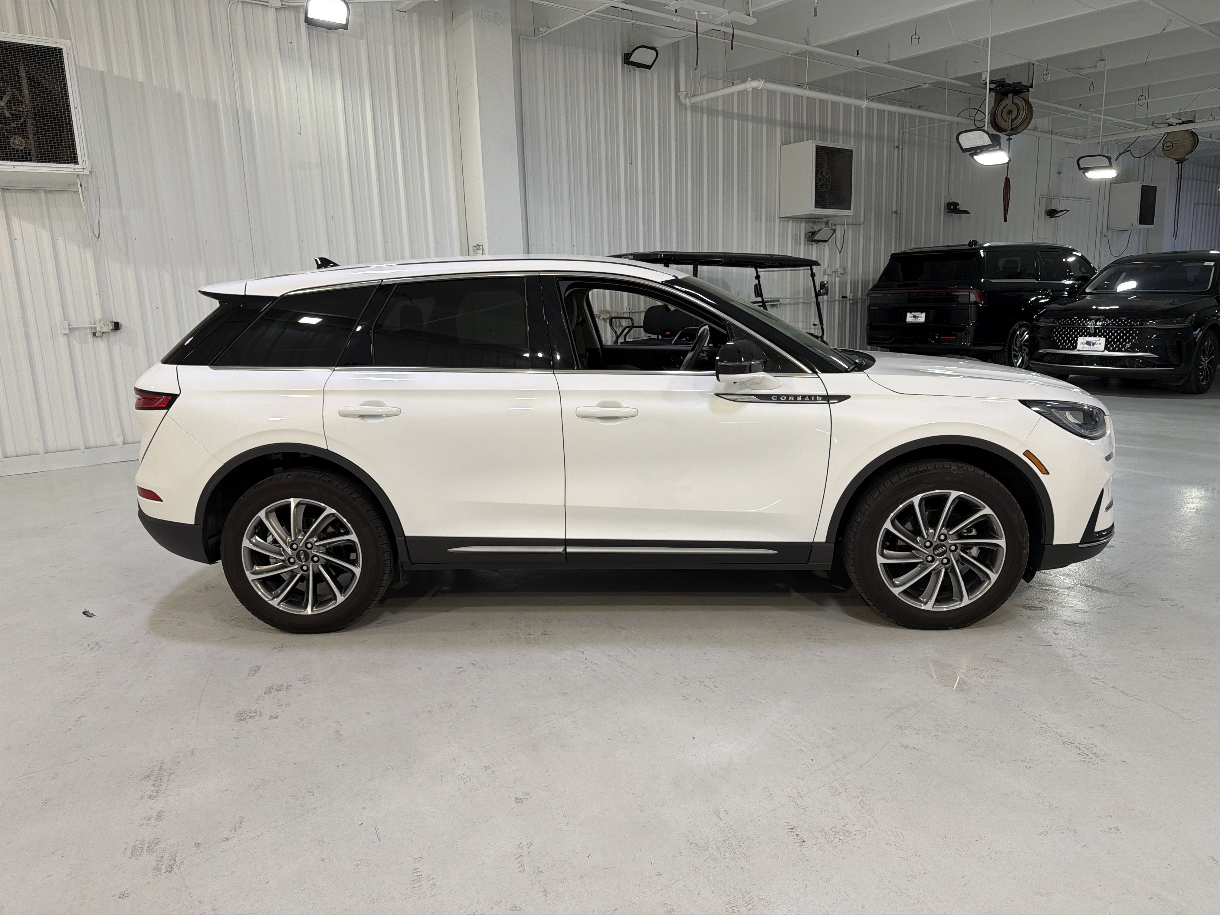 2023 Lincoln Corsair Standard