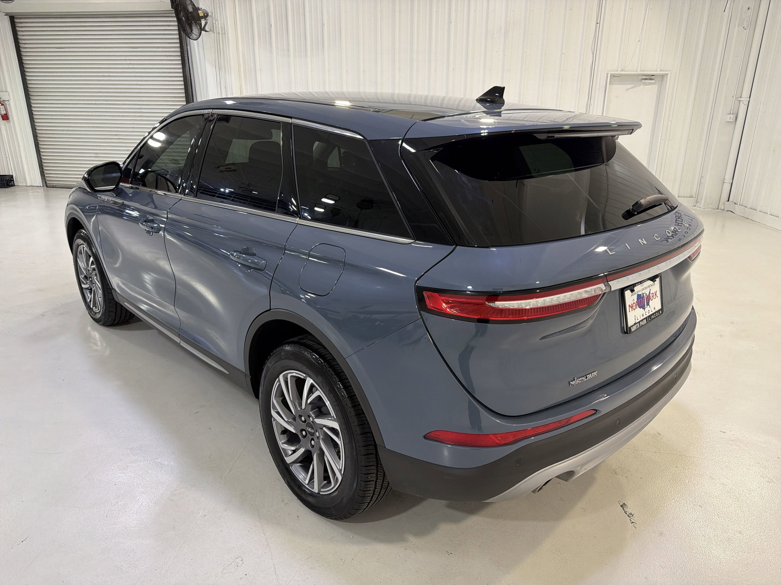 2025 Lincoln Corsair Premiere