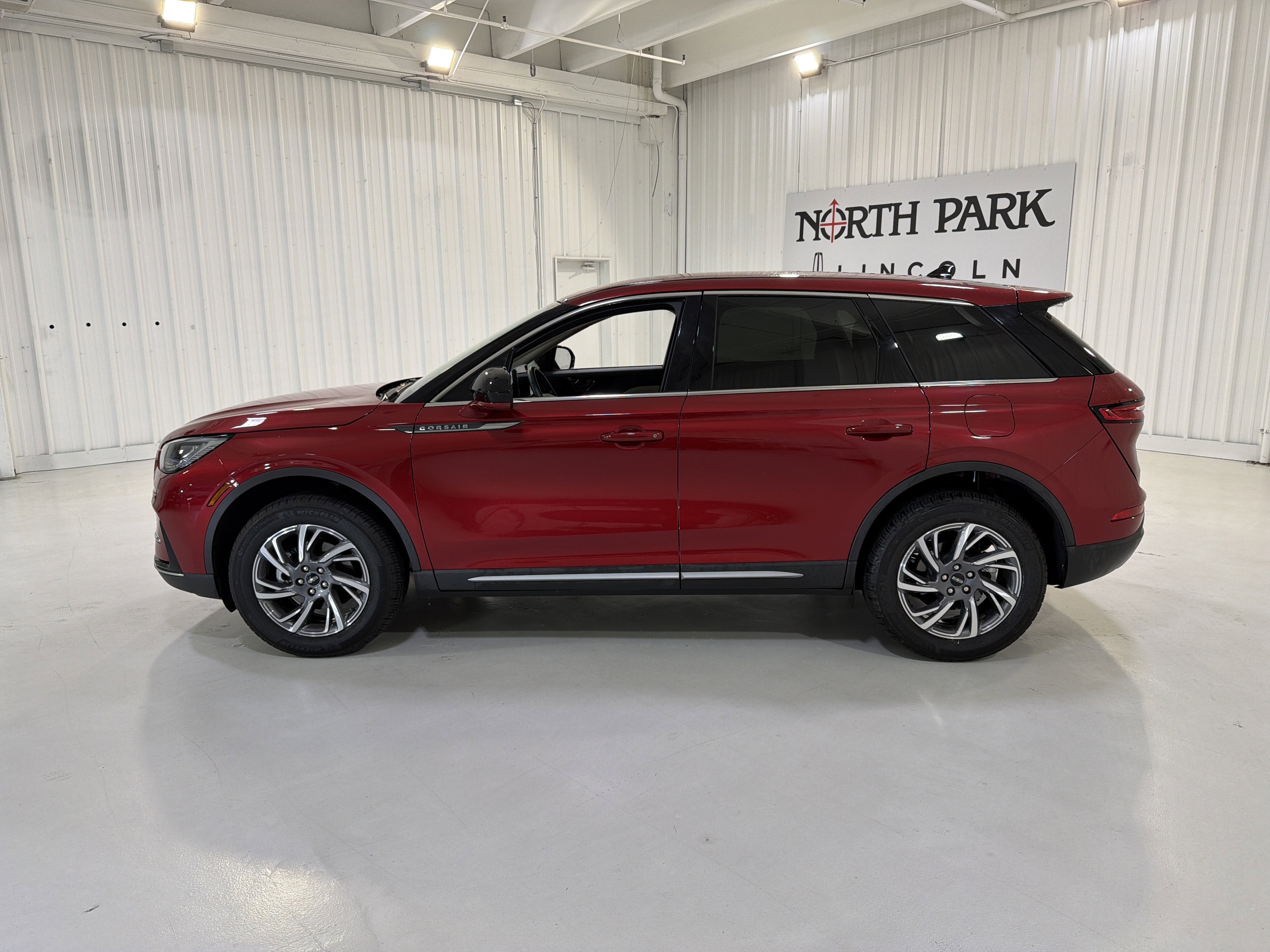 2025 Lincoln Corsair Premiere