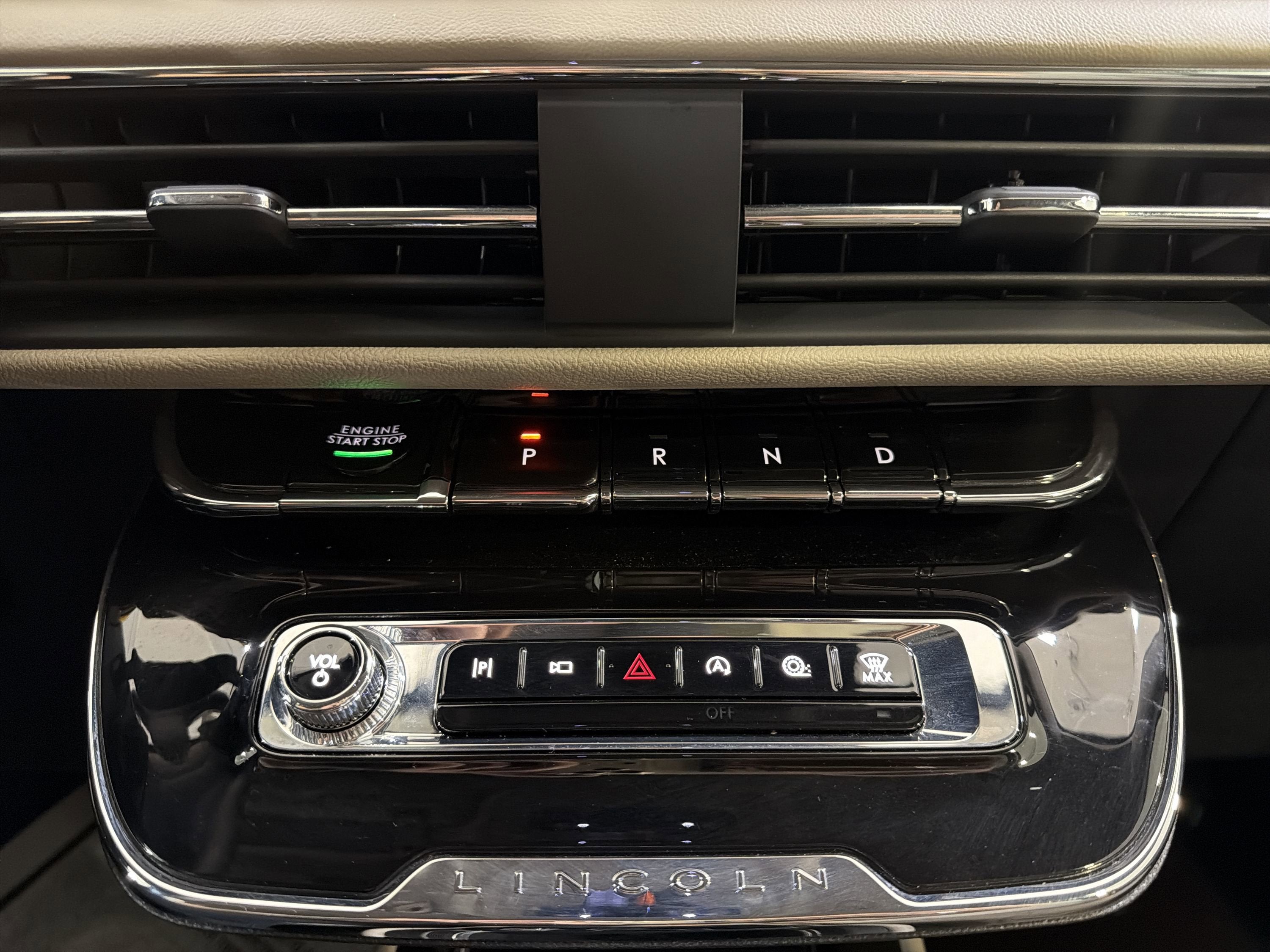 2025 Lincoln Corsair Premiere