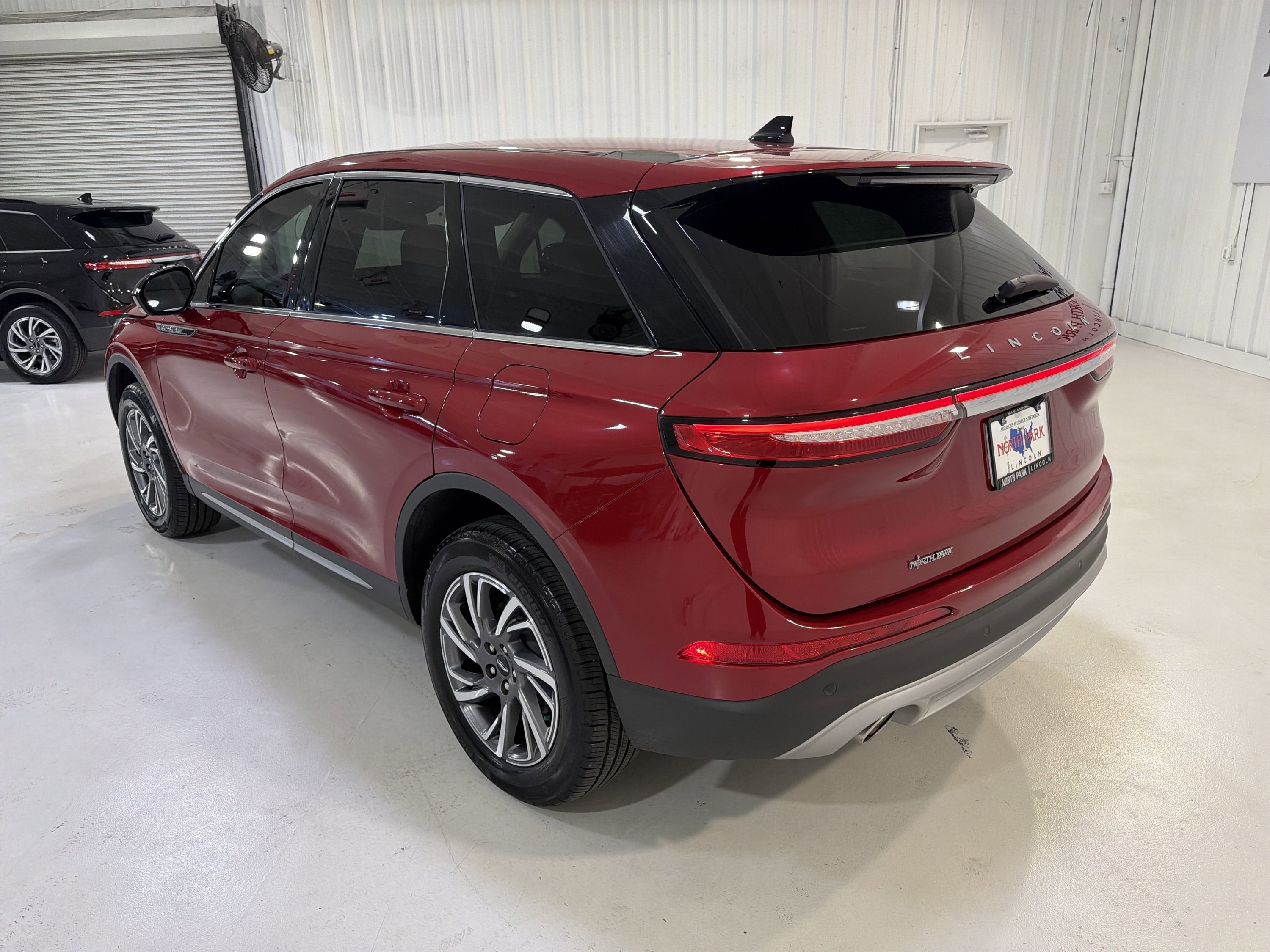 2025 Lincoln Corsair Premiere