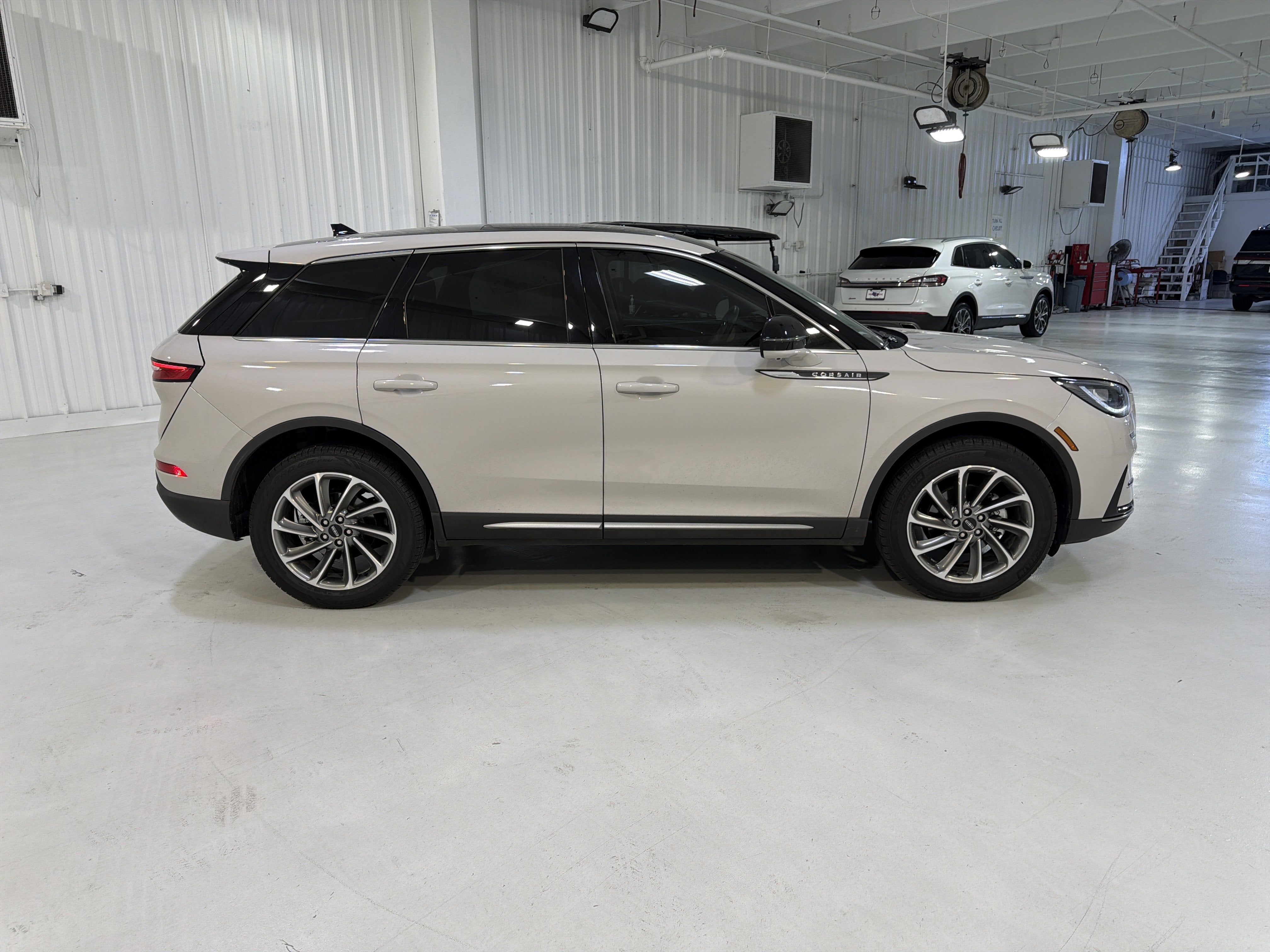 2023 Lincoln Corsair Standard