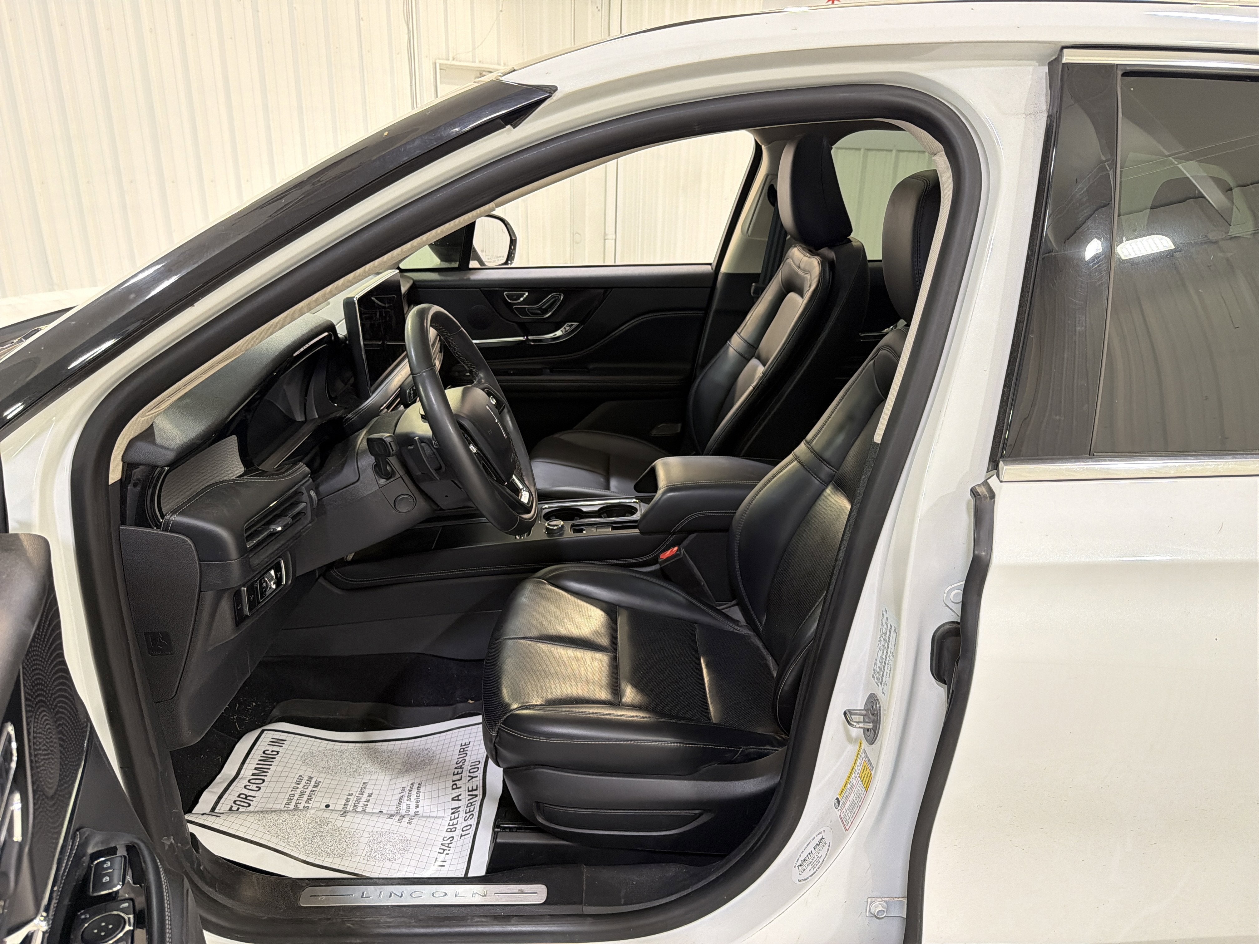 2023 Lincoln Corsair Standard