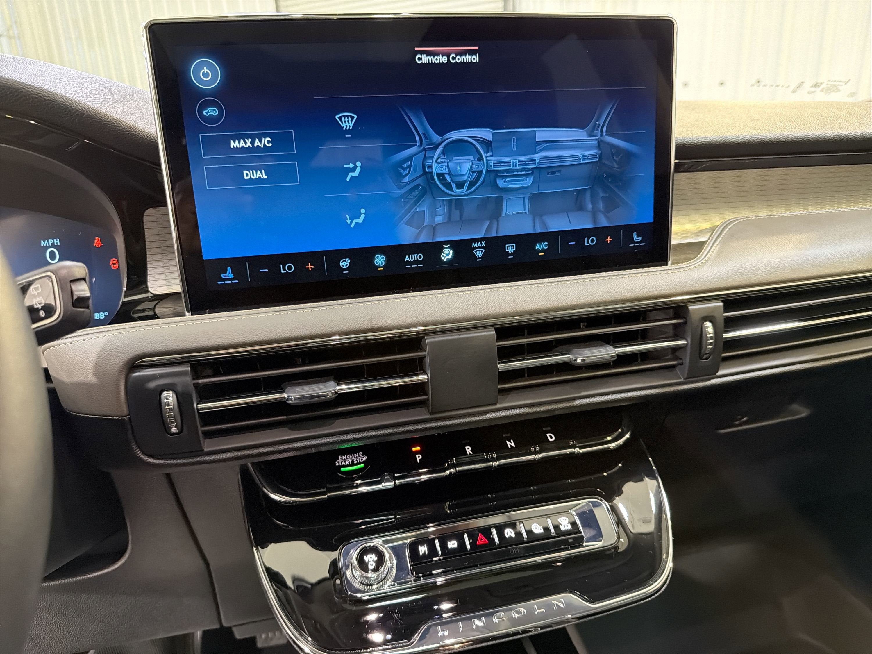 2025 Lincoln Corsair Premiere