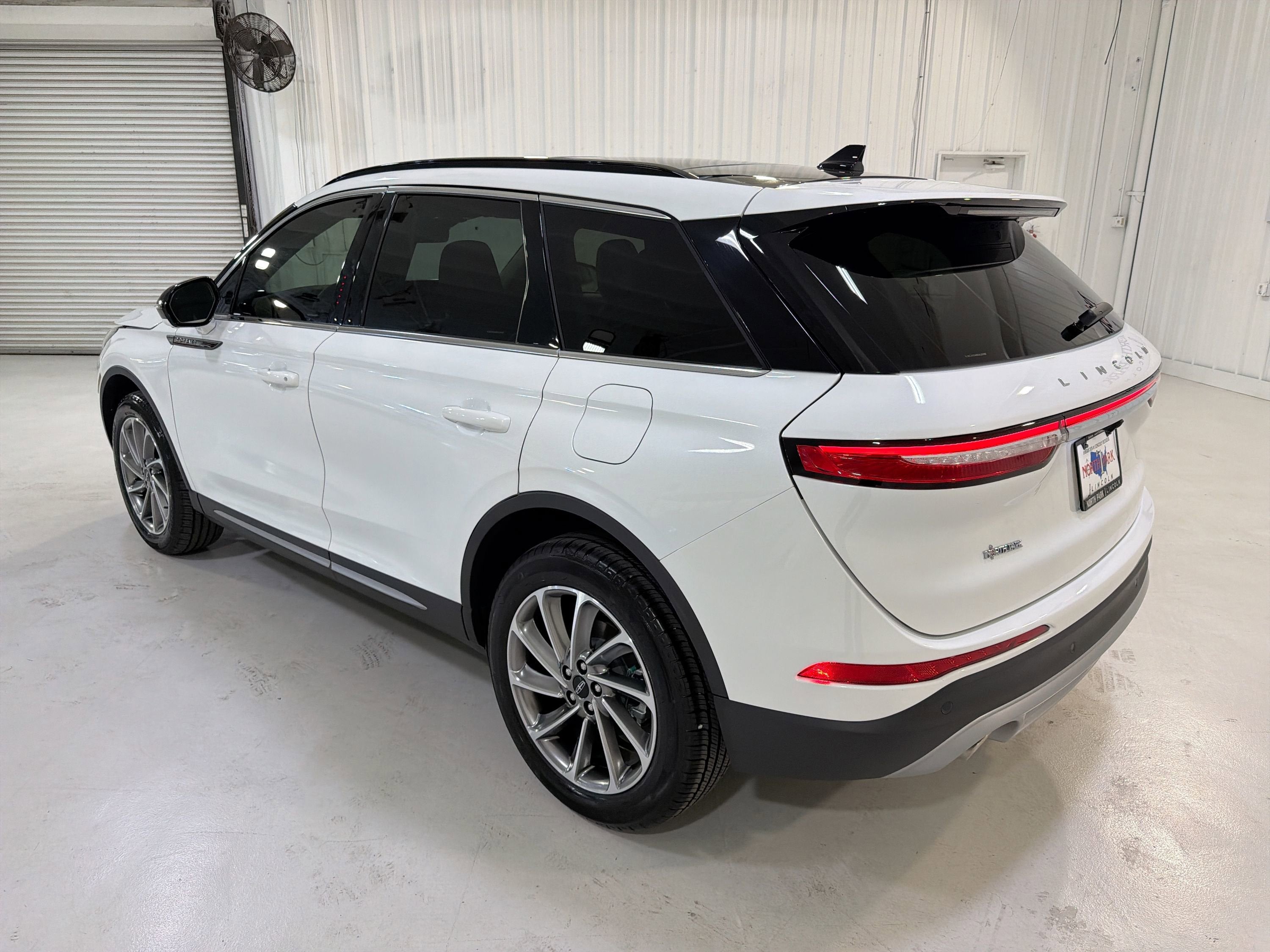 2025 Lincoln Corsair Premiere