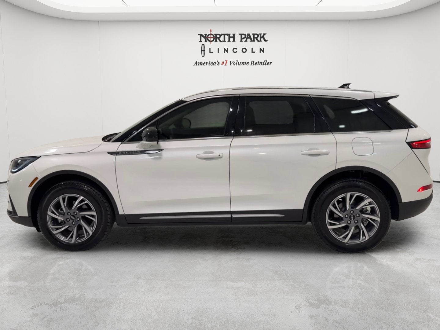 2025 Lincoln Corsair Premiere