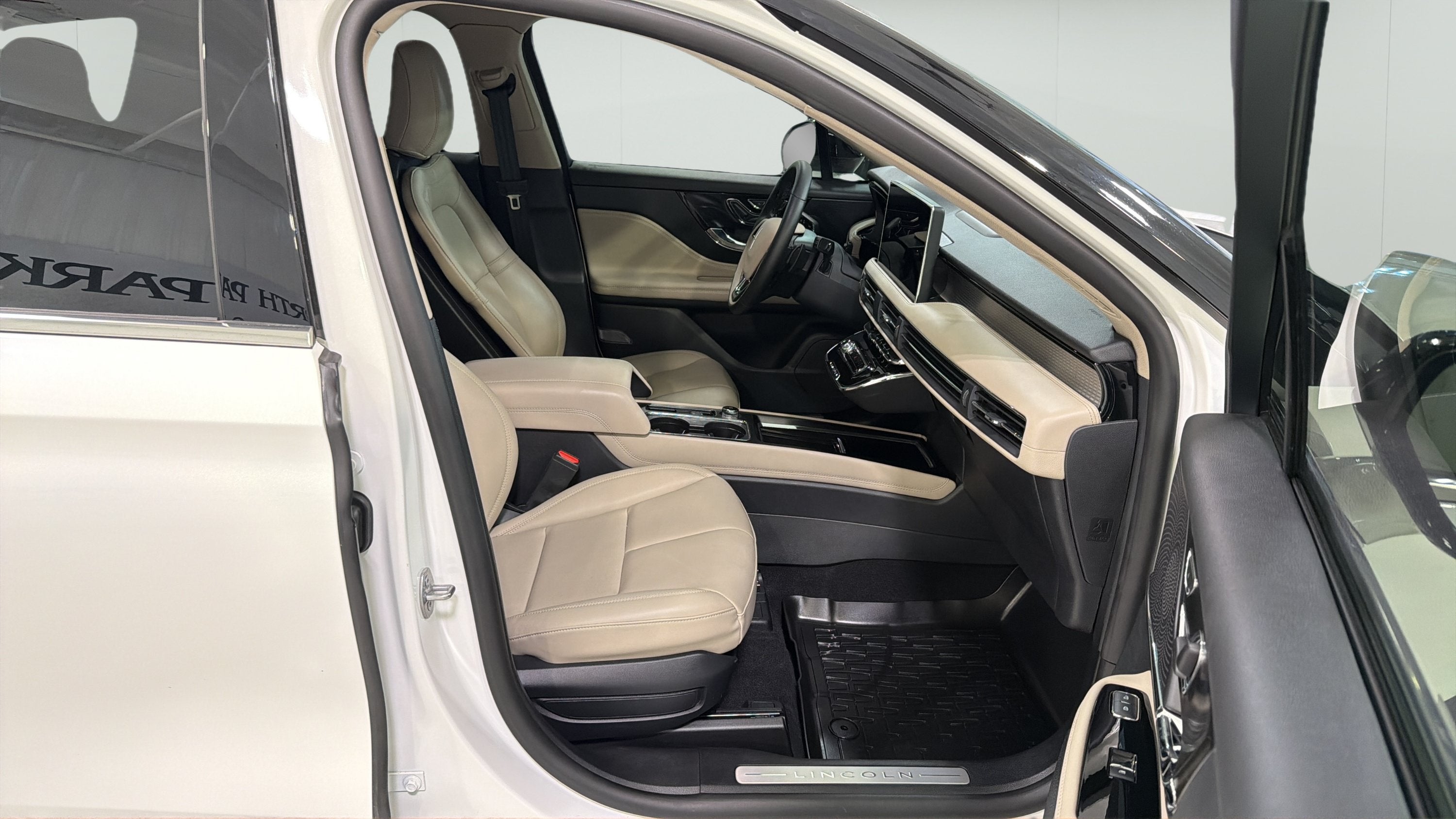 2025 Lincoln Corsair Premiere